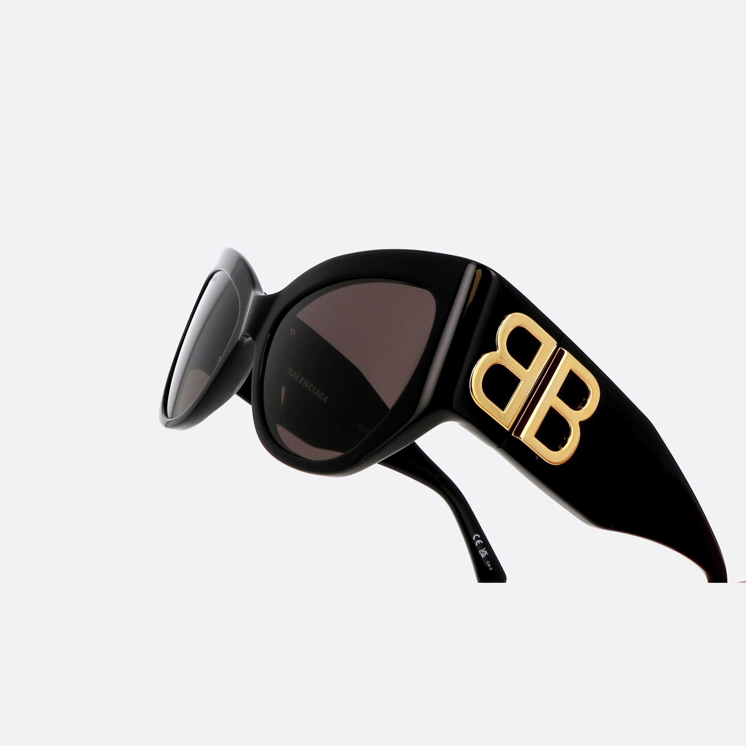 Balenciaga 55mm Everyday Vgh Black Cat Eye Woman Sunglasses - Lifestyle Shot
