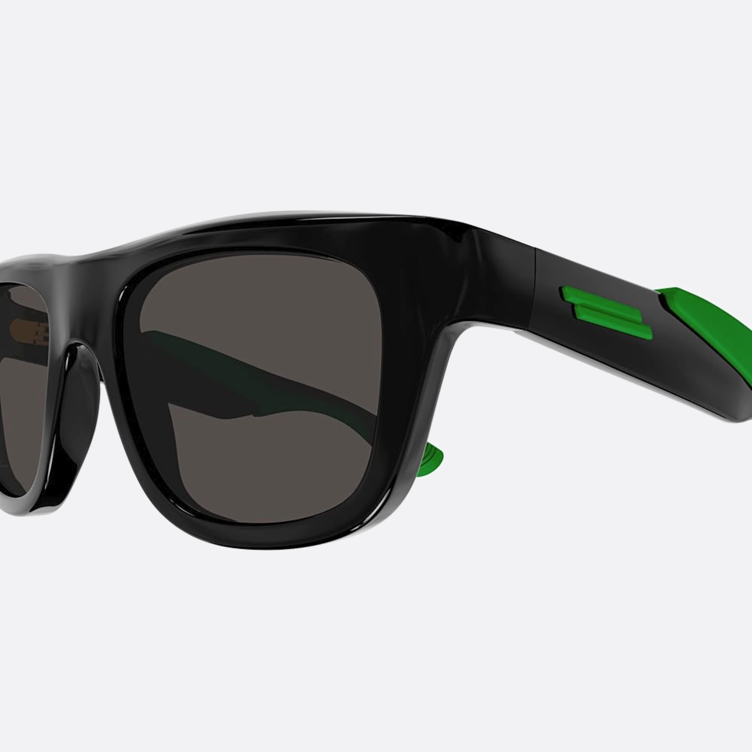 Bottega 53mm Veneta Black Squared Man Sunglasses - Detail View