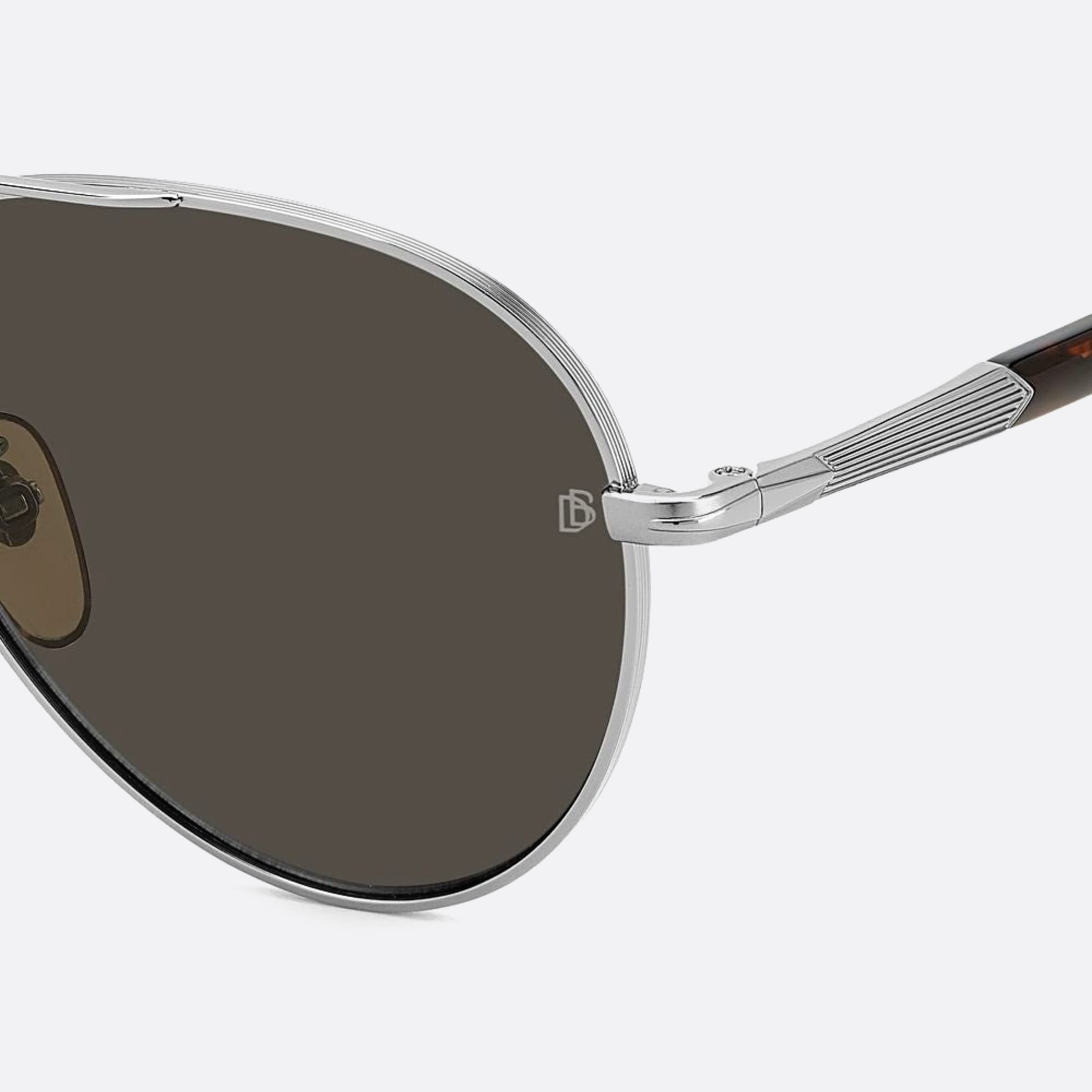 David 59mm Beckham 31z Grey Pilot Men Sunglasses - Lifestyle Shot