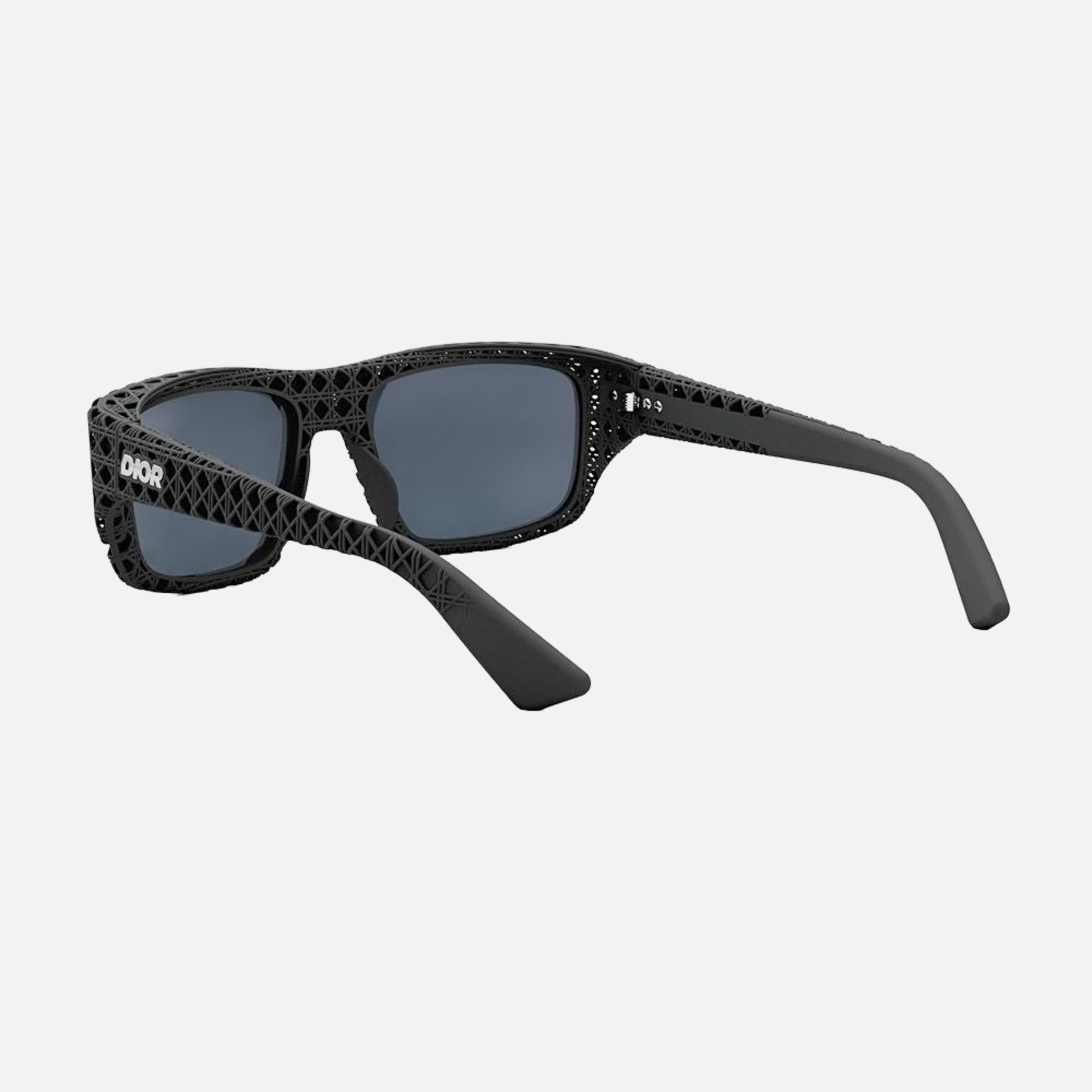 Dior 57mm Dior3d S1i 11j7 Black Squared Men Sunglasses - Lifestyle Shot