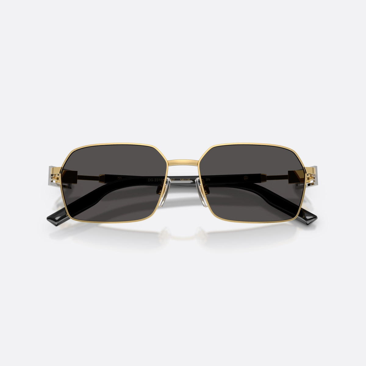 Ochelari de soare Dolce & Gabbana DG2316 02/87, rectangulari auriu, pentru bărbați, punte metalică simplă, placă cu sigla brandului pe braț, cu brațele pliate