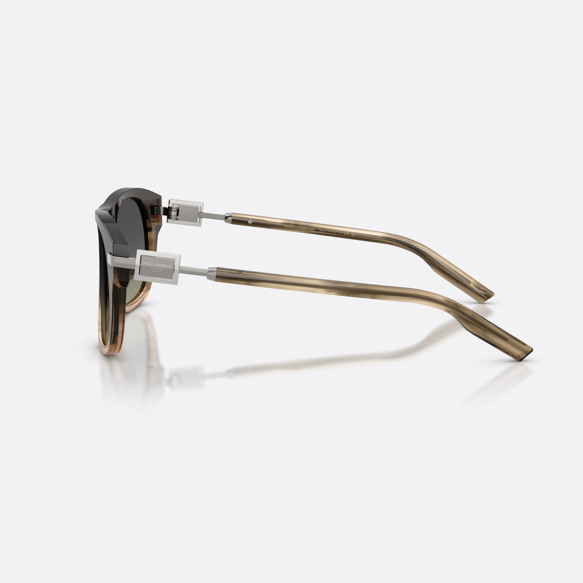 Ochelari de soare Dolce & Gabbana DG4546 348411, patrati gri, pentru bărbați, punte simplă, literele brandului pe placa brațului, vedere laterală