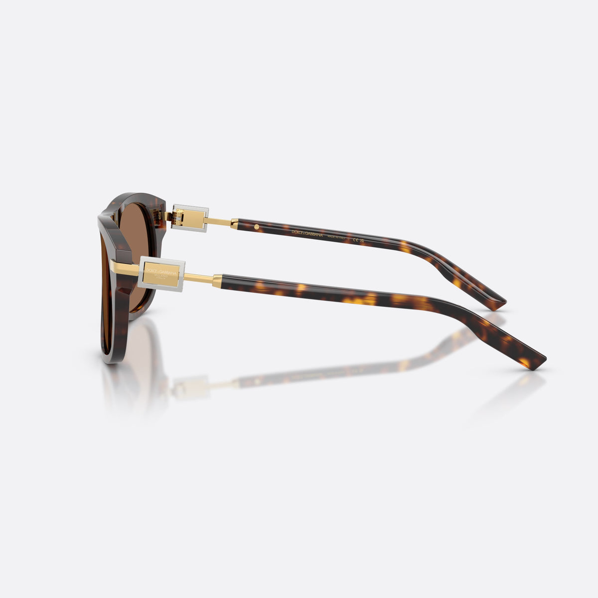 Ochelari de soare Dolce & Gabbana DG4546 502/73, patrati havana, pentru bărbați, punte dublă simplă, brațe plate cu miez metalic, vedere laterală