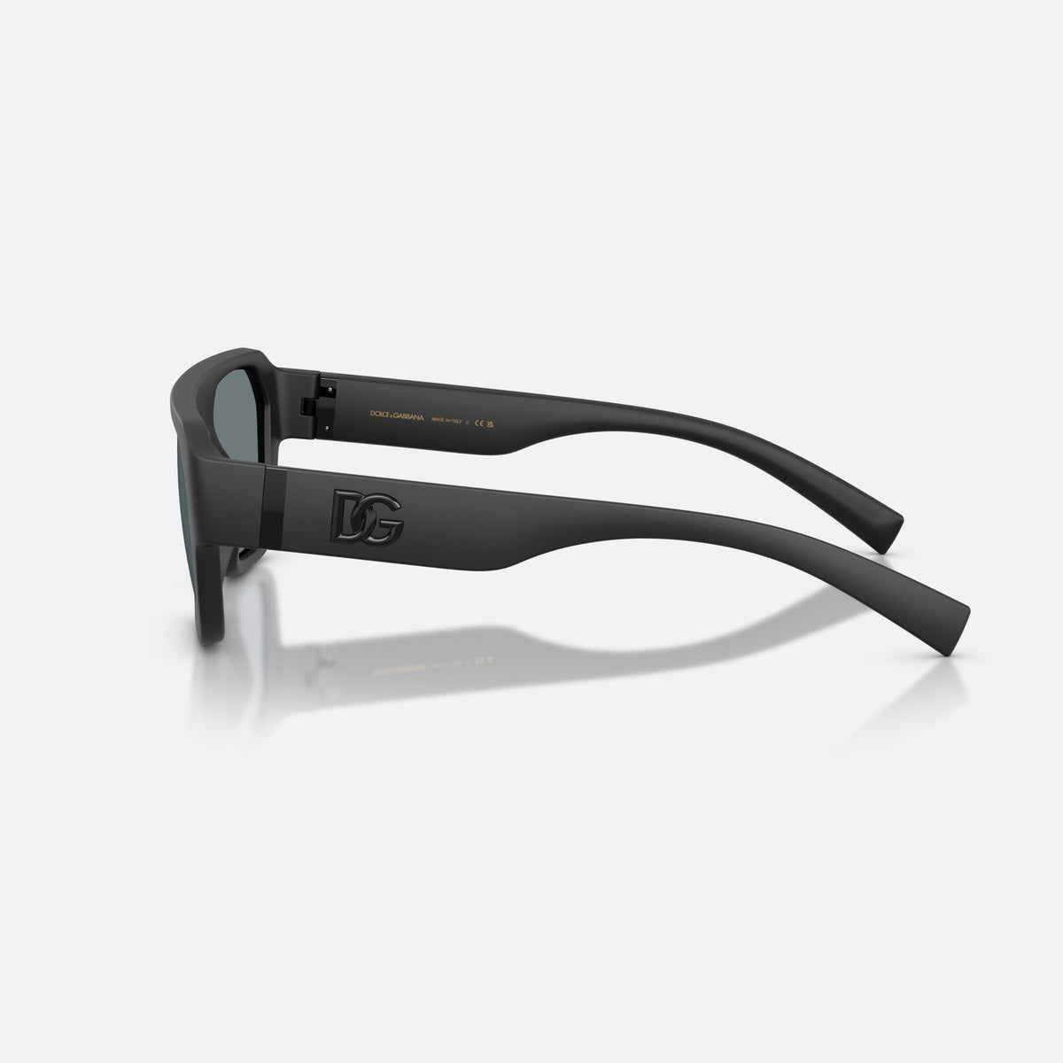 Dolce & Gabbana DG6206 25256G sunglasses, black square frame for men, plain saddle bridge, brand logo on temple, side view