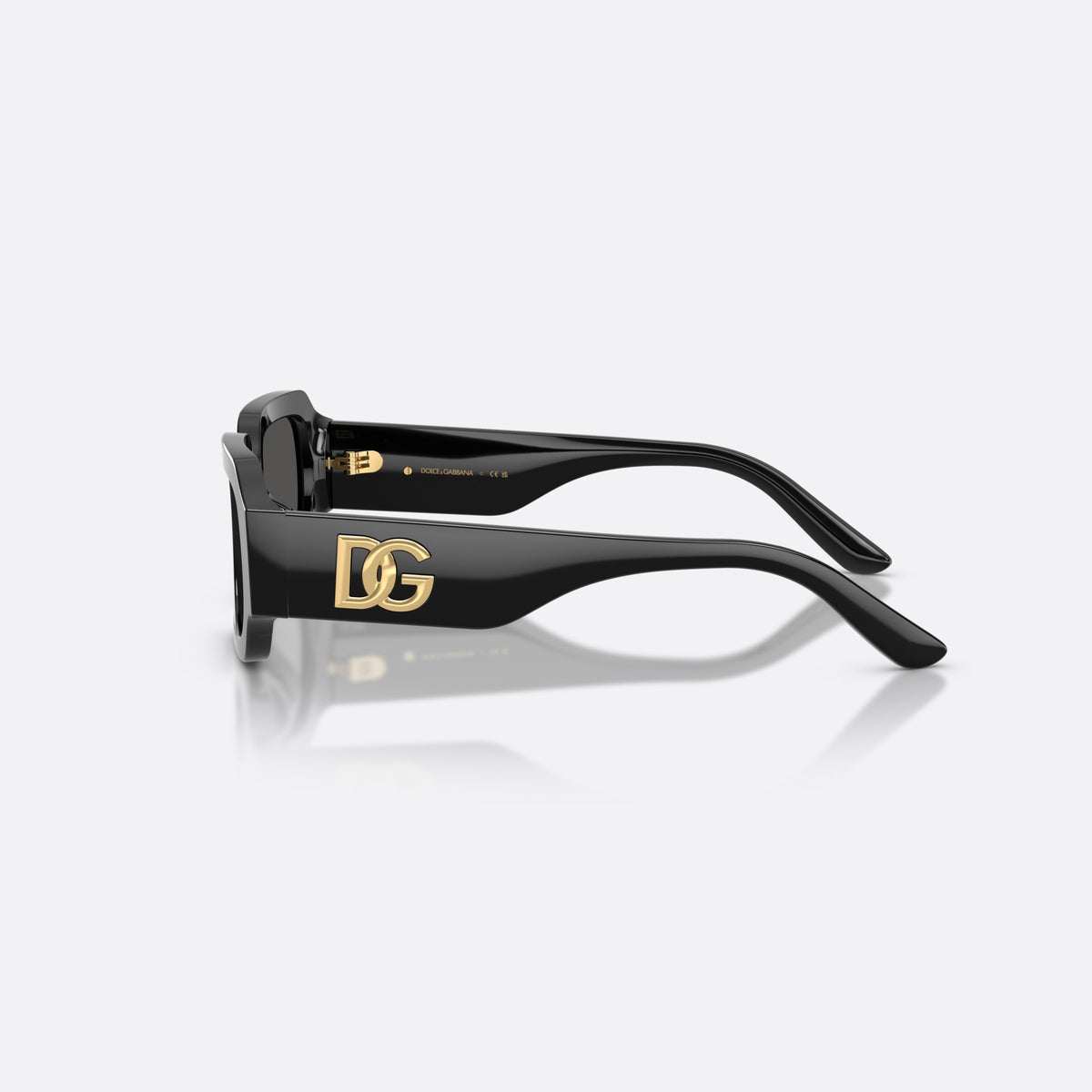 Dolce & Gabbana DX4011 501/87 sunglasses, black square frame for kids, plain bridge, brand logo on temple, wide tapered temples, side view