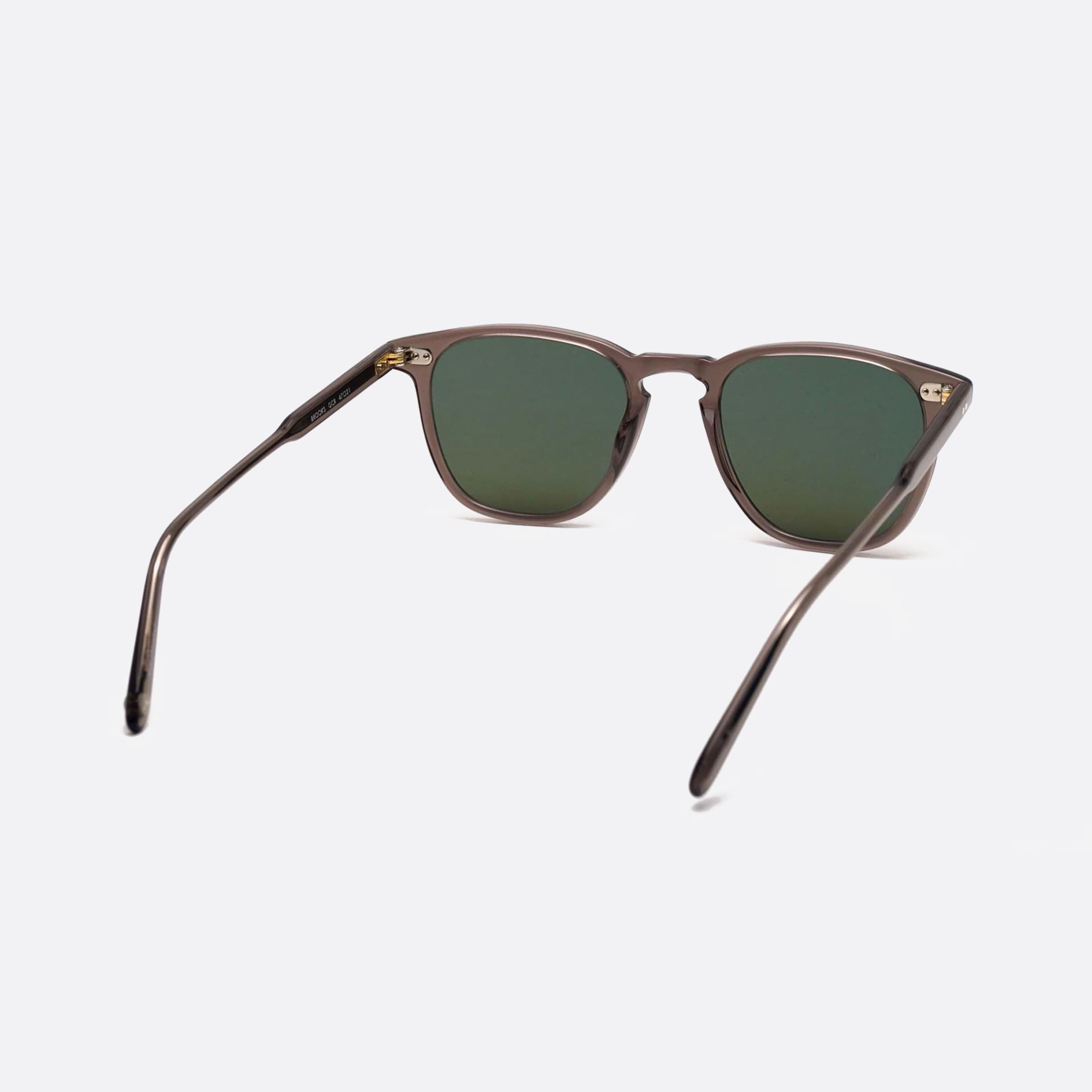 Garrett 47mm Leight Brooks Gcr Sfpg15 Grey Oval Men Sunglasses - Lifestyle Shot