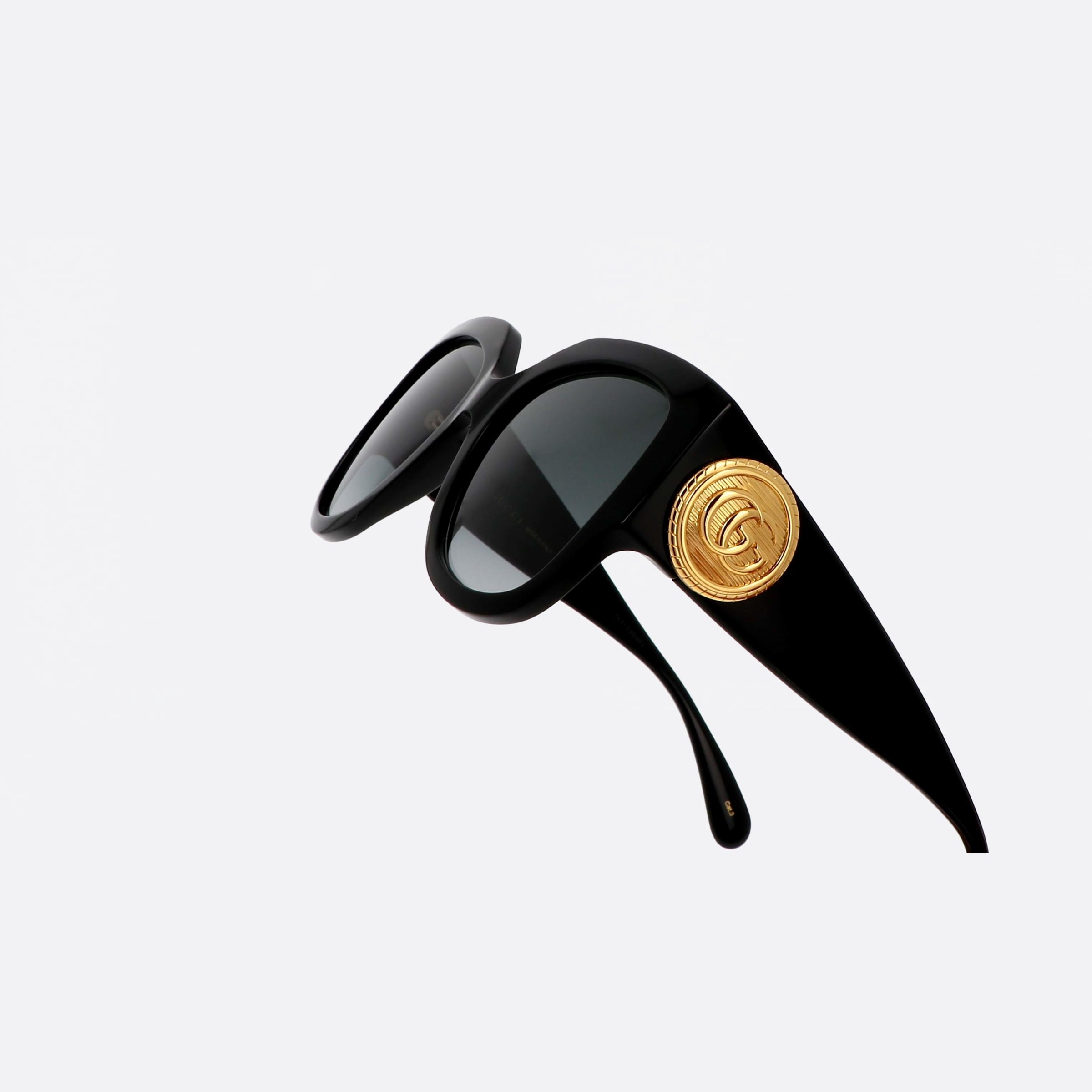 Gucci 54mm Logo Black Squared Woman Sunglasses - Lifestyle Shot