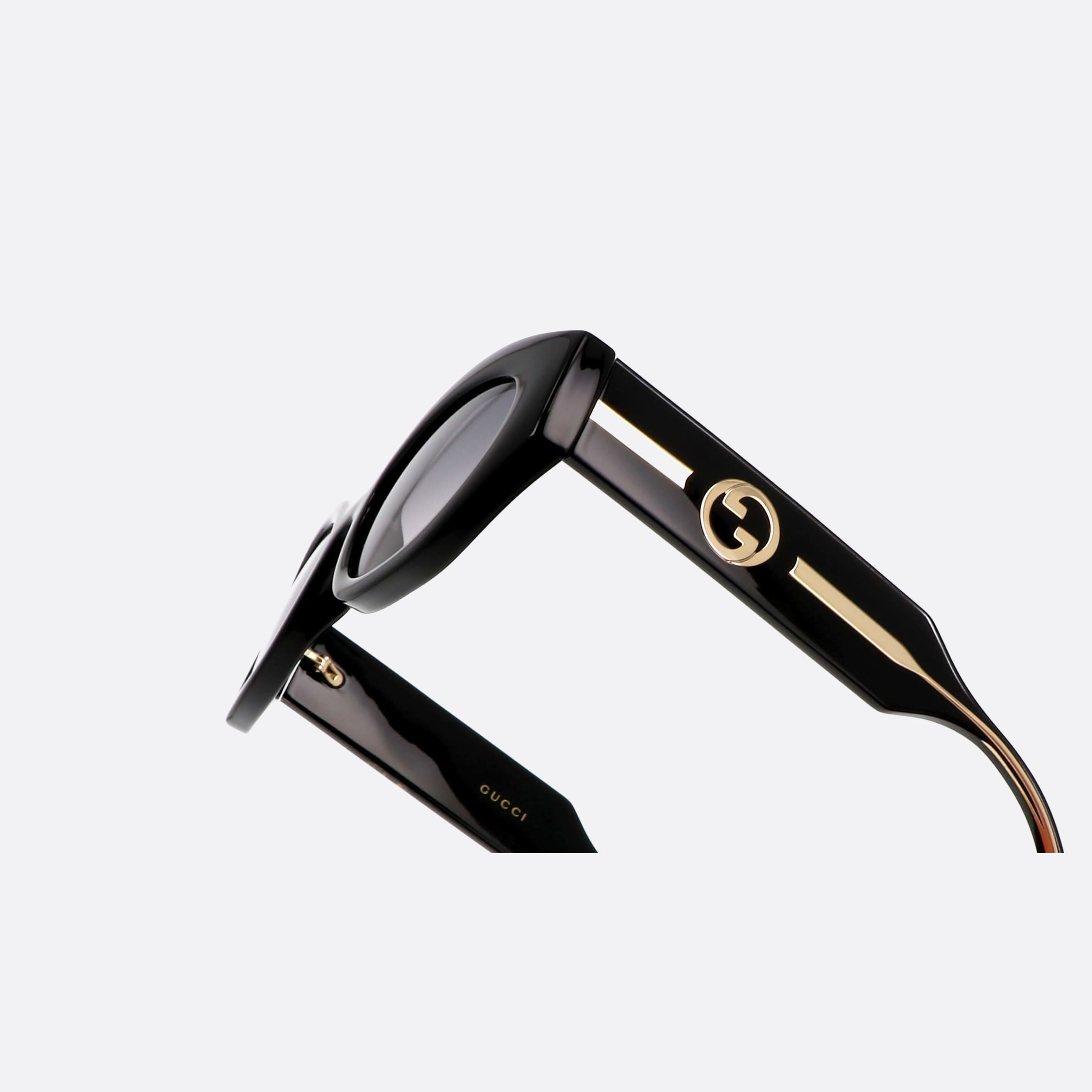 Gucci 52mm Logo Black Cat Eye Woman Sunglasses - Lifestyle Shot