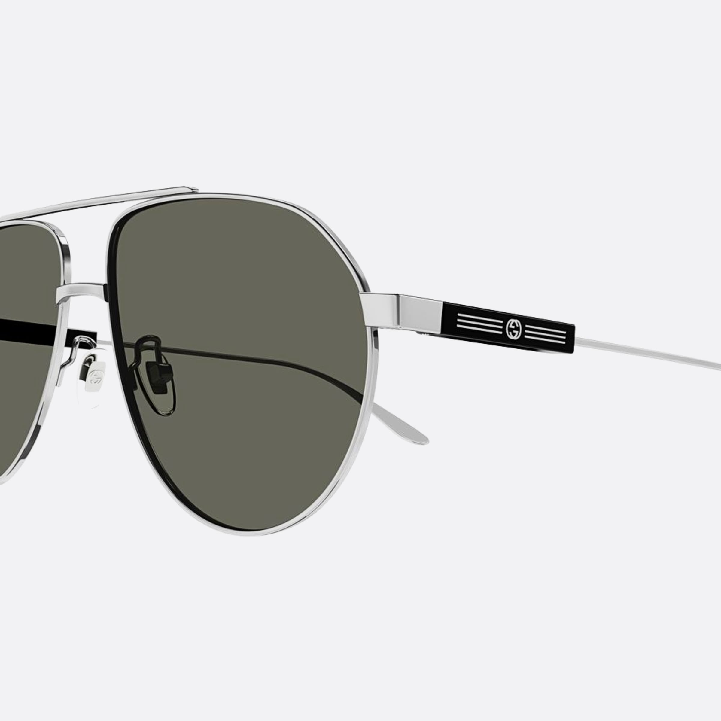 Gucci 61mm Hlb Black Pilot Men Sunglasses - Lifestyle Shot