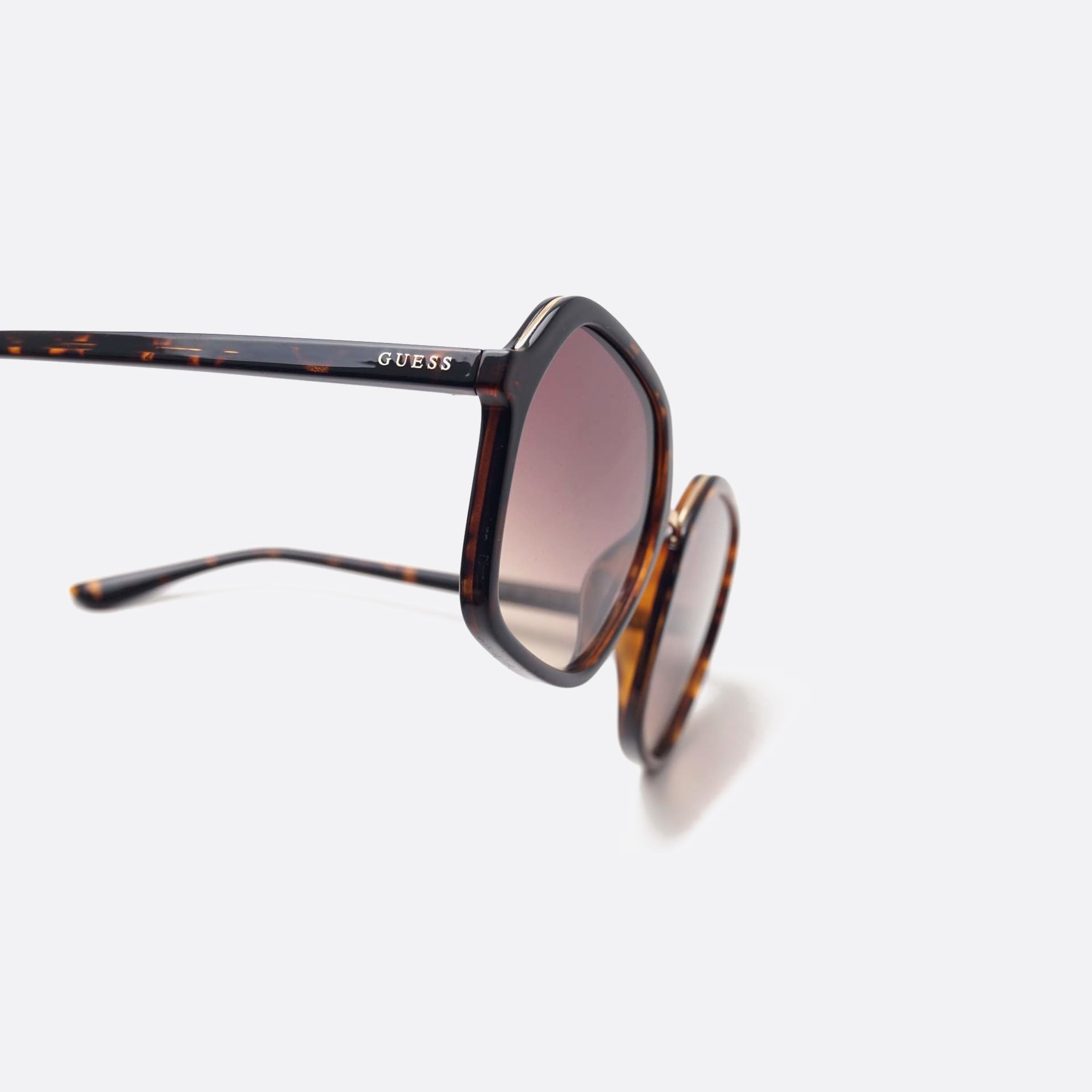 Guess 54mm Gu7557 52f Tortoise Hexagonal Unisex Sunglasses - Lifestyle Shot