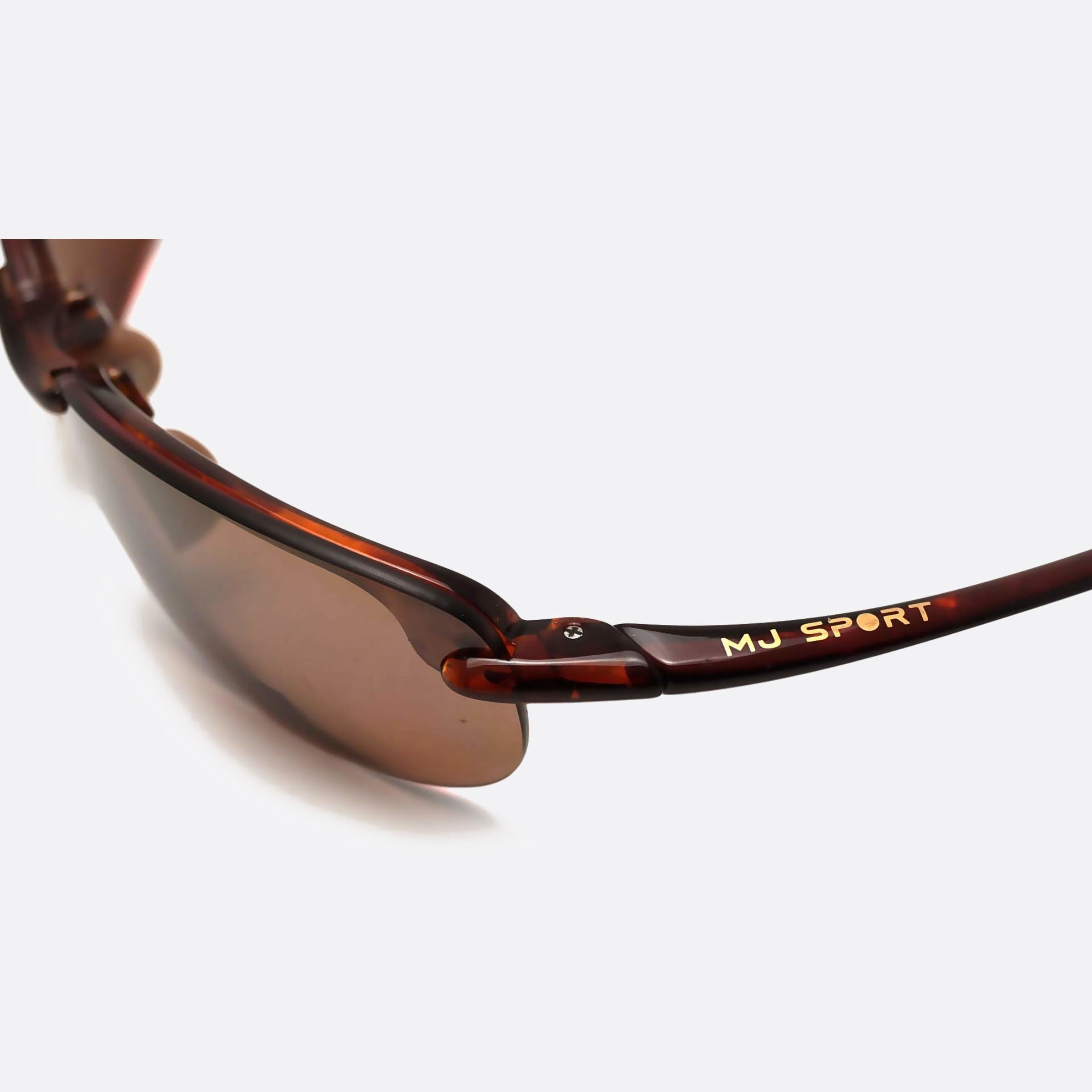 Maui 64mm Jim Makaha H805 Brown Rectangle Polarized Unisex Sunglasses - Lifestyle Shot