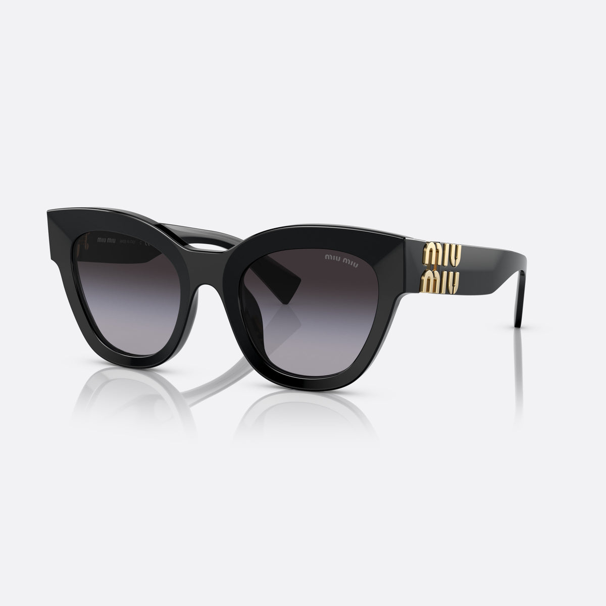 Miu Miu MU 01YS 1AB-5D1 sunglasses, black square frame for women, plain bridge, integrated frame, brand lettering on temples
