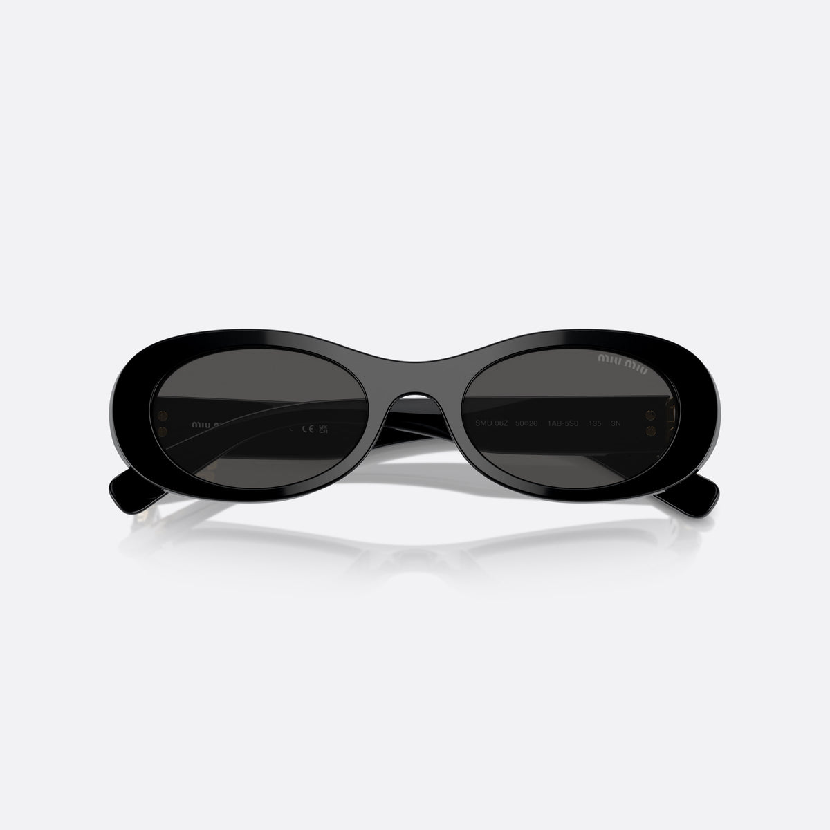 Ochelari de soare Miu Miu MU 06ZS 1AB-5S0 C, ovali negru, pentru femei, punte simplă, integrată în față, ramă completă în față, cu brațele pliate