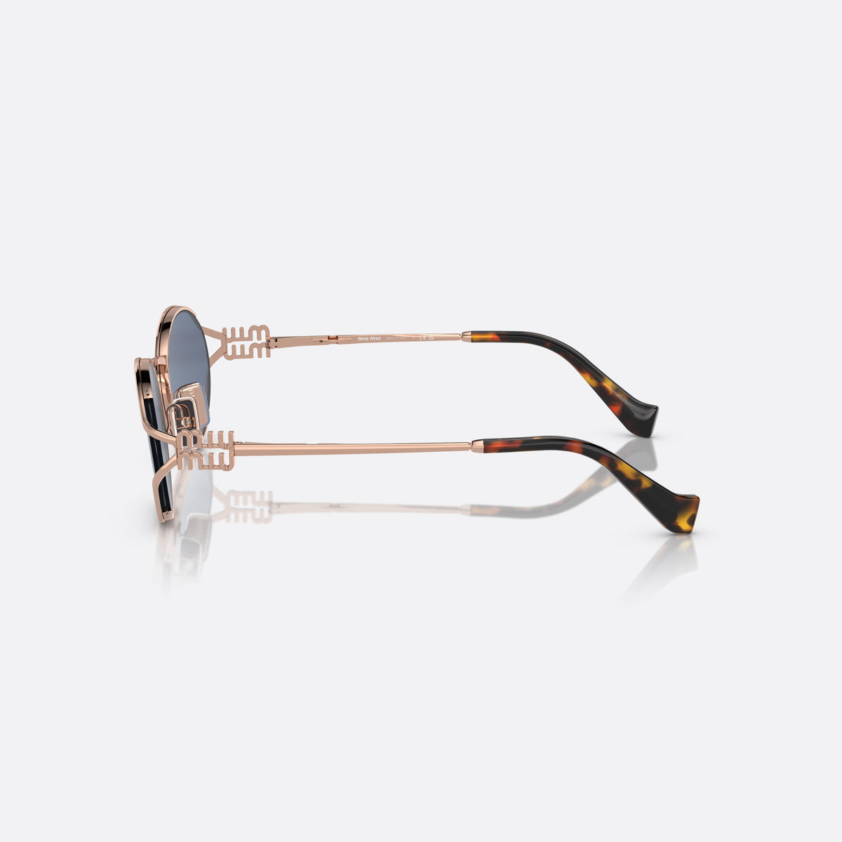 Ochelari de soare Miu Miu MU 52YS ZVF-1V1, ovali roz, pentru femei, punte metalică subțire, logo al brandului pe braț, vedere laterală
