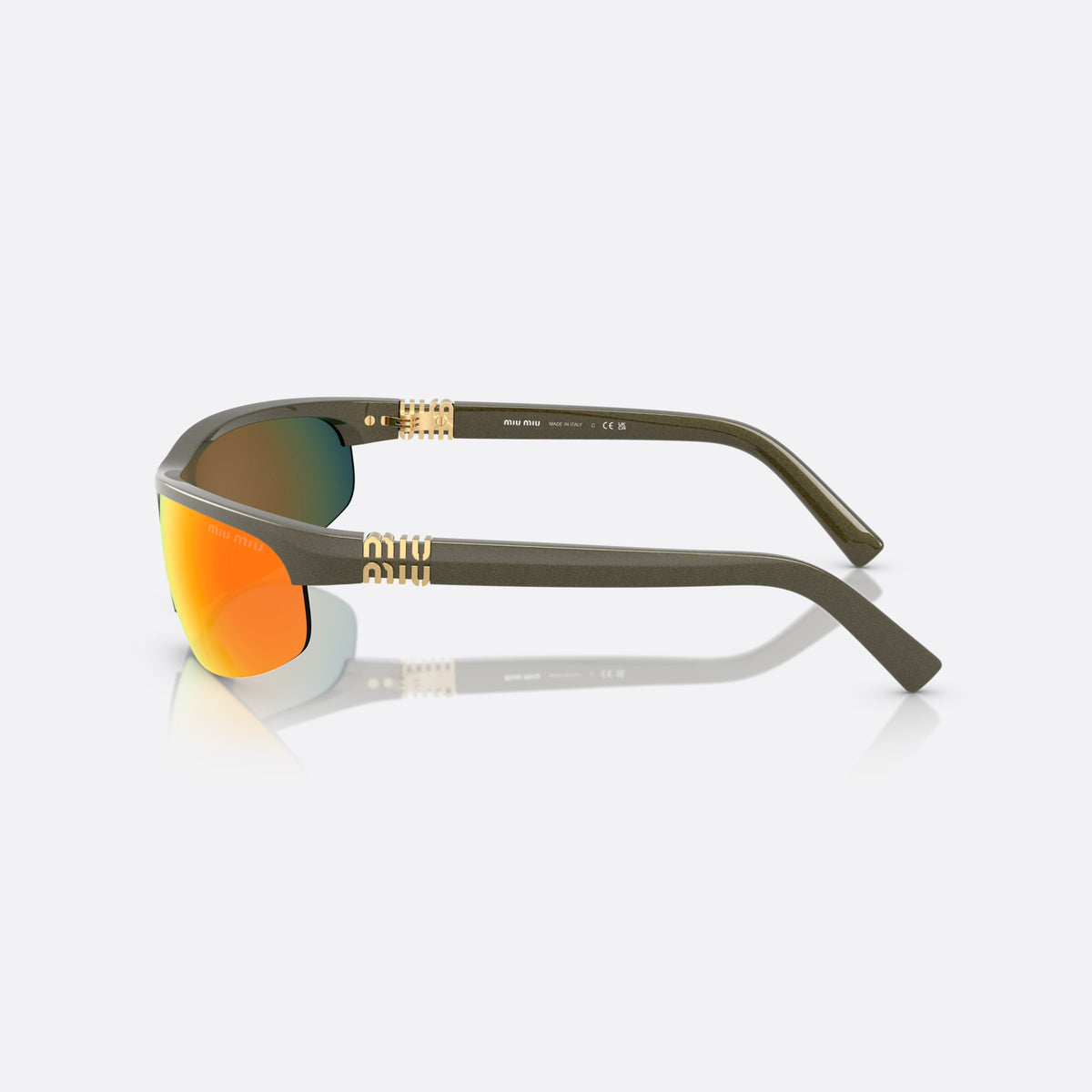 Ochelari de soare Miu Miu MU A02S 17Y5M0, ovali verde, pentru femei, punte keyhole, logo al brandului pe brațe, semiramă, vedere laterală