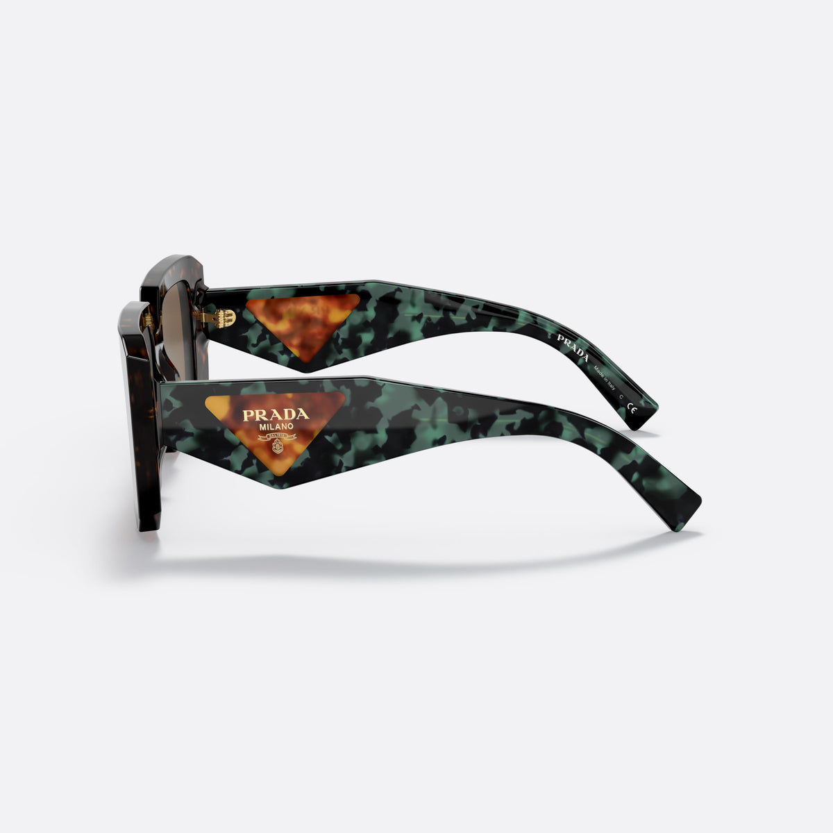 Ochelari de soare Prada PR 23YS 2AU0/6B, patrati țestoasă, pentru femei, punte keyhole, plachetă triunghiulară cu logo pe braț, vedere laterală