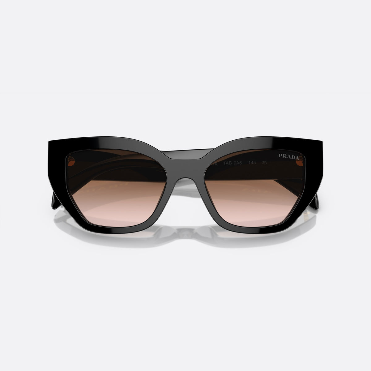 Ochelari de soare Prada PR A09S 1AB-0A6, fluture negru, pentru femei, punte simplă, literele brandului pe brațe, ramă completă, cu brațele pliate