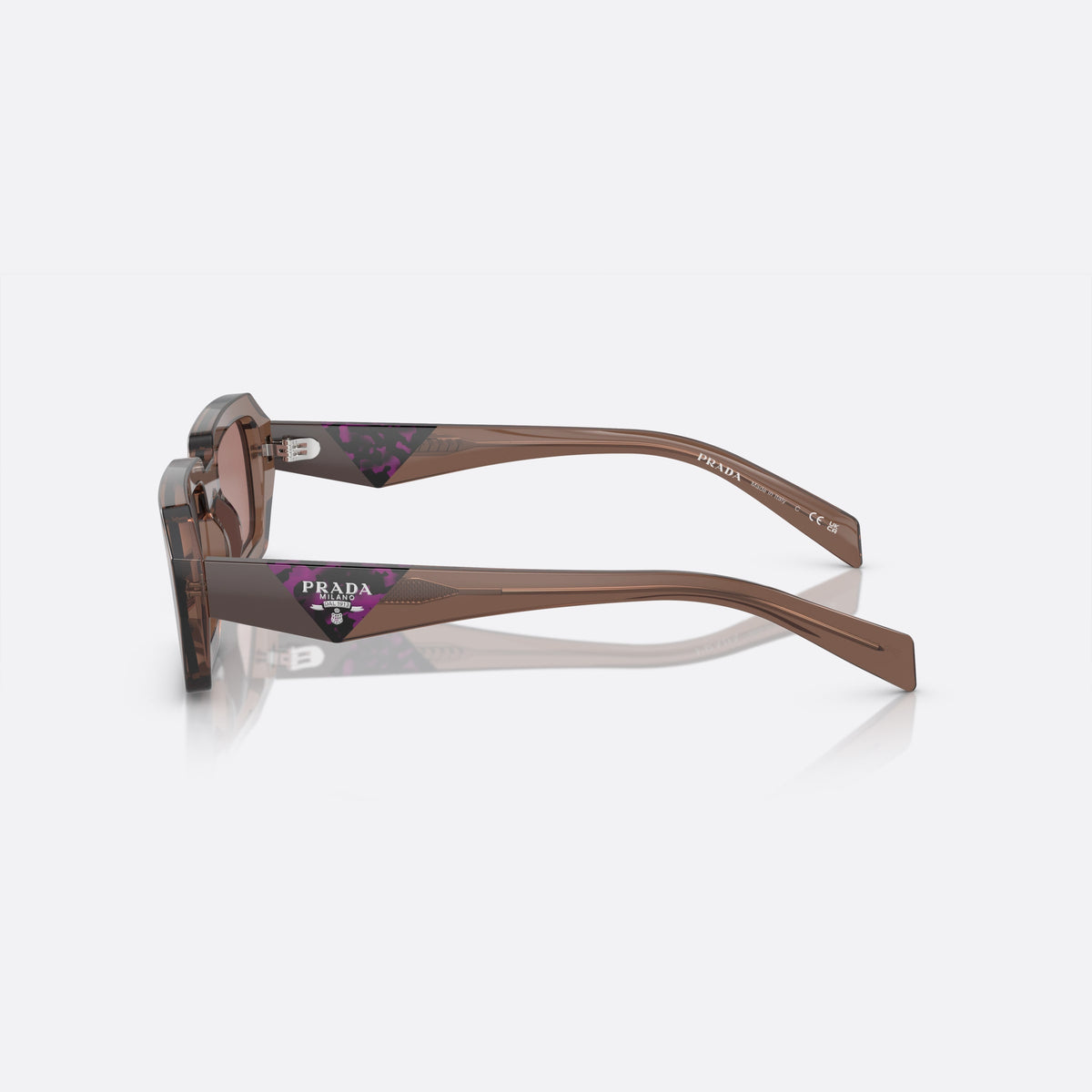 Ochelari de soare Prada PR A12S 17O-60B M, geometrica maro, pentru femei, punte dublă simplă, literele brandului pe brațe, vedere laterală
