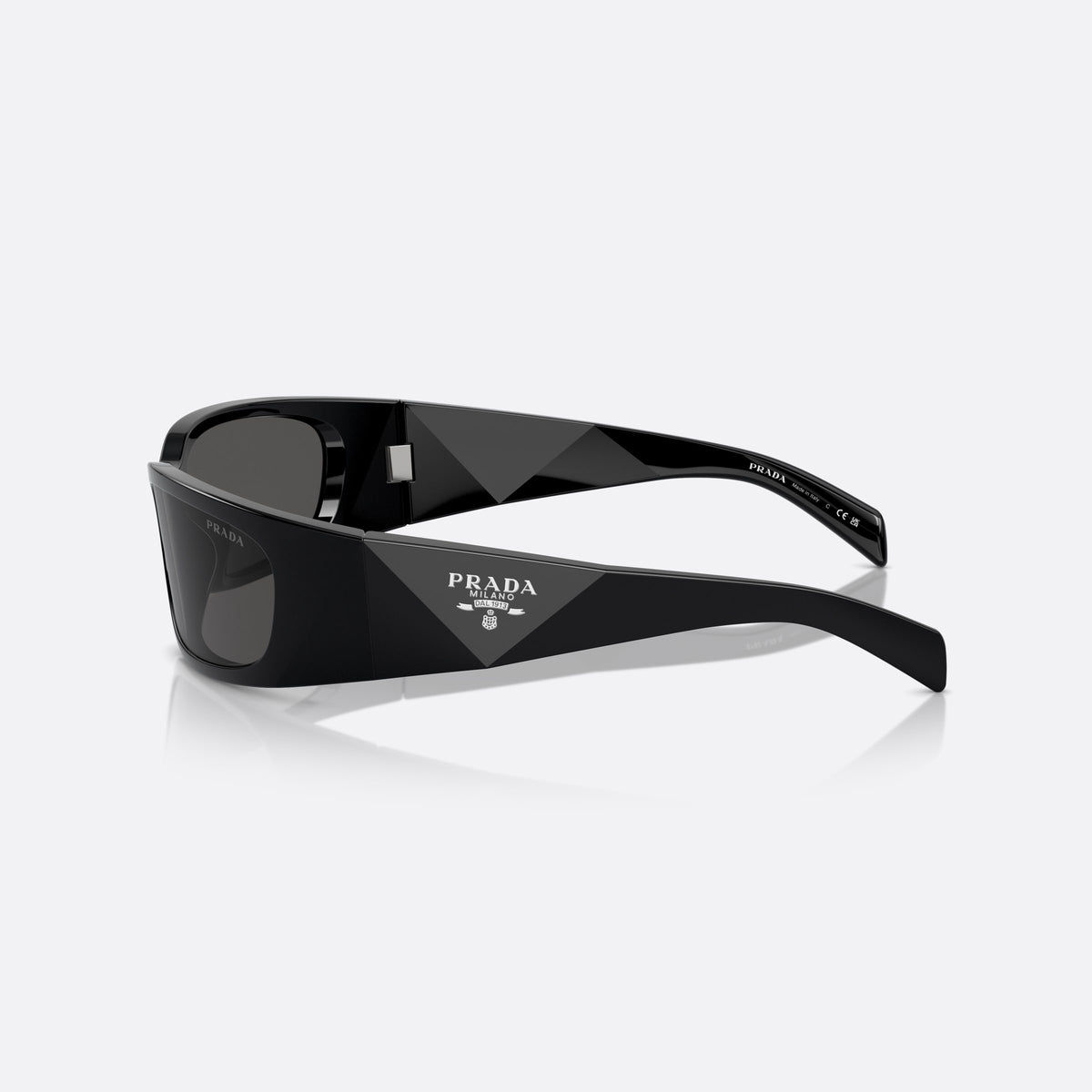 Prada PR A19S 1AB5S0 sunglasses, black squared frame for men, integrated plain bridge, brand lettering on the temples, side view