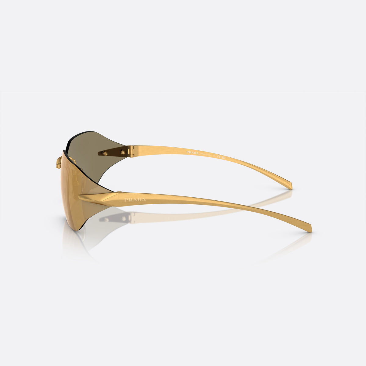 Ochelari de soare Prada PR A56S 15N-80C, neregulat auriu, unisex, punte din bară metalică subțire, literele brandului pe brațe, vedere laterală