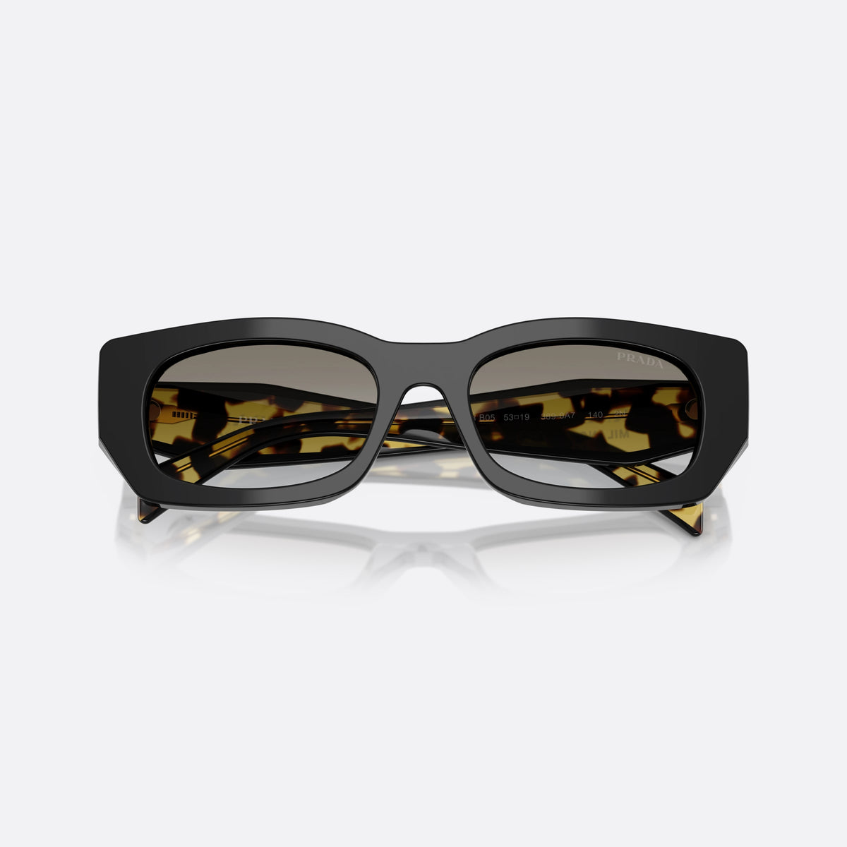 Ochelari de soare Prada PR B05S 3890A7 BLGR, patrati negru, pentru femei, punte simplă, literele brandului pe brațe, ramă completă, cu brațele pliate