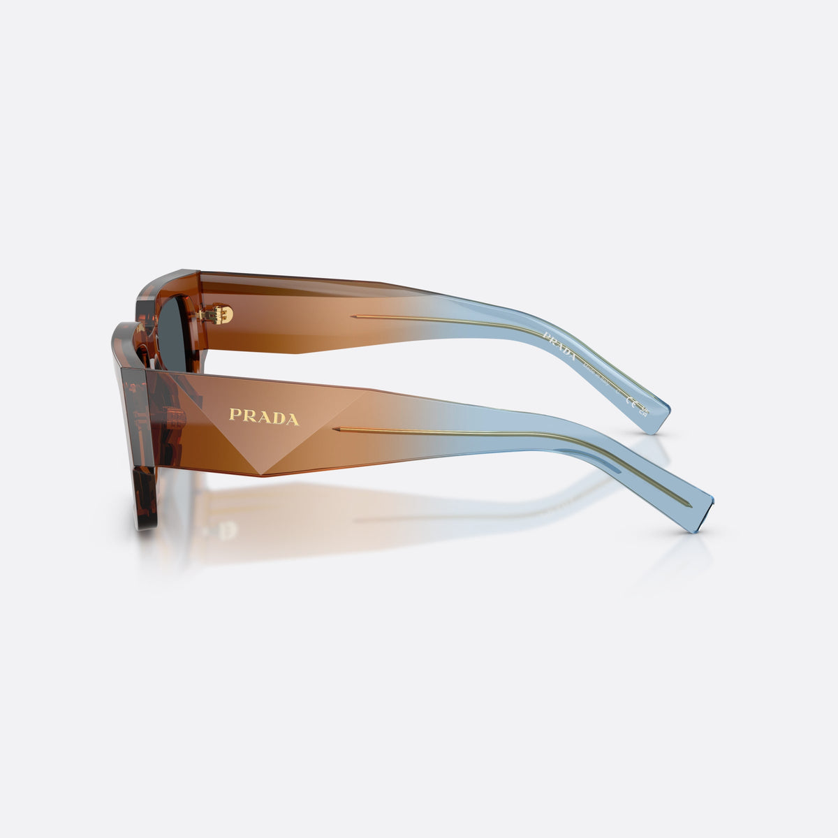 Ochelari de soare Prada PR B17S 25F70B, rectangulari maro, pentru bărbați, punte simplă, literele brandului pe brațe, ramă completă, vedere laterală
