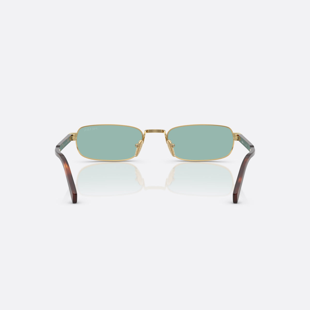 Ochelari de soare Prada PR B54S 5AK40K, rectangulari auriu, pentru bărbați, punte metalică simplă, literele brandului pe rama lentilei, vedere din spate