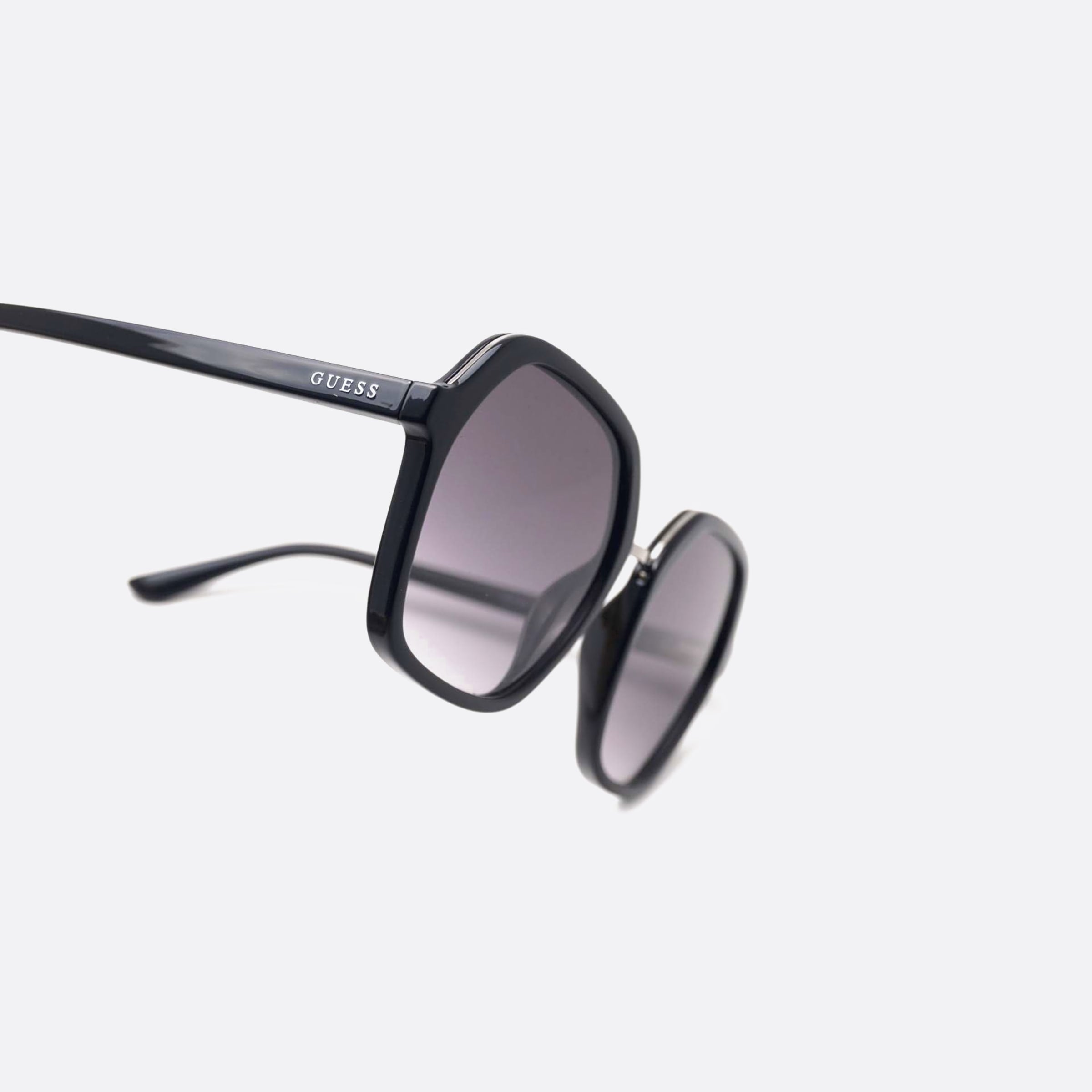 GU7557 54 Negru