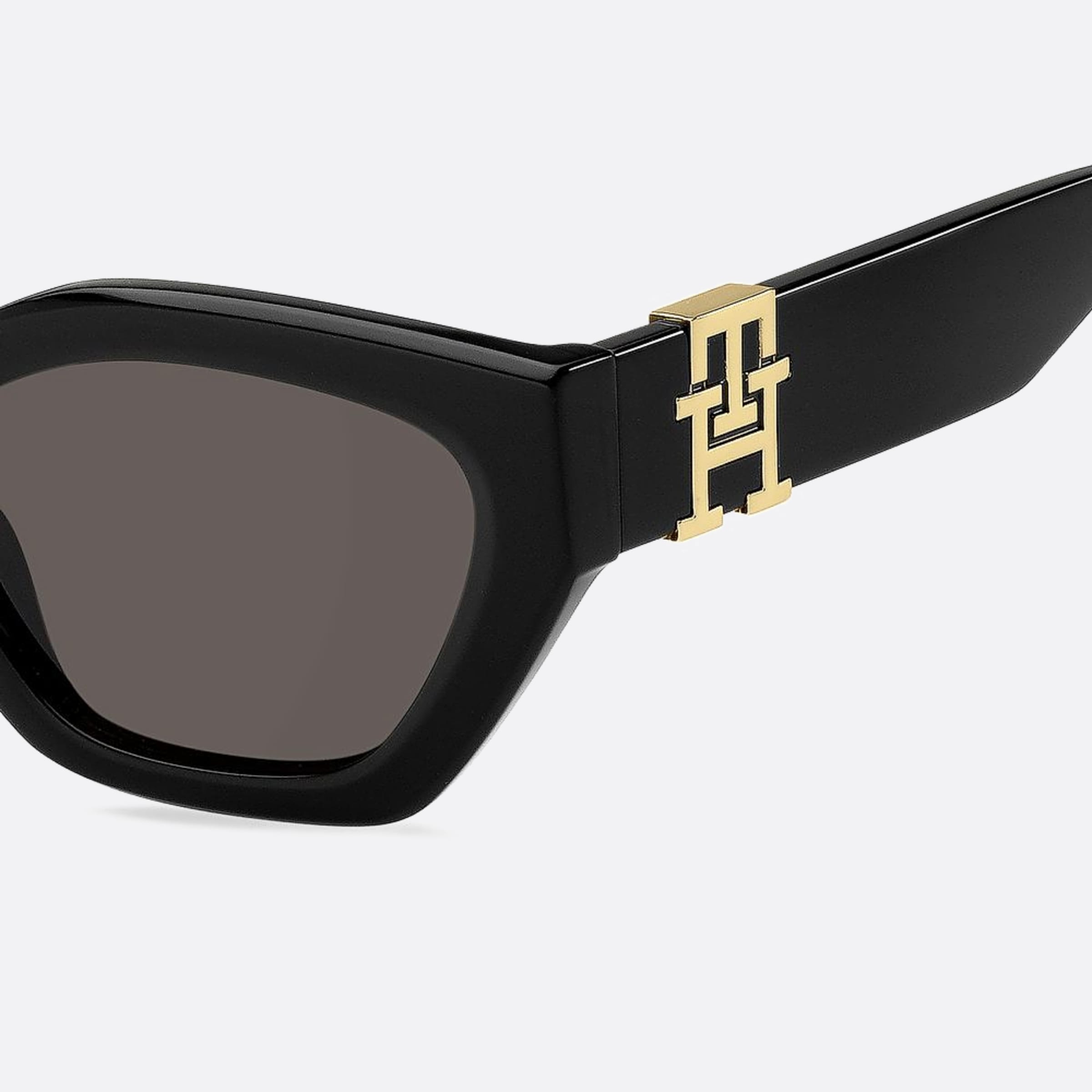 Tommy 54mm Hilfiger Black Geometric Women Sunglasses - Lifestyle Shot