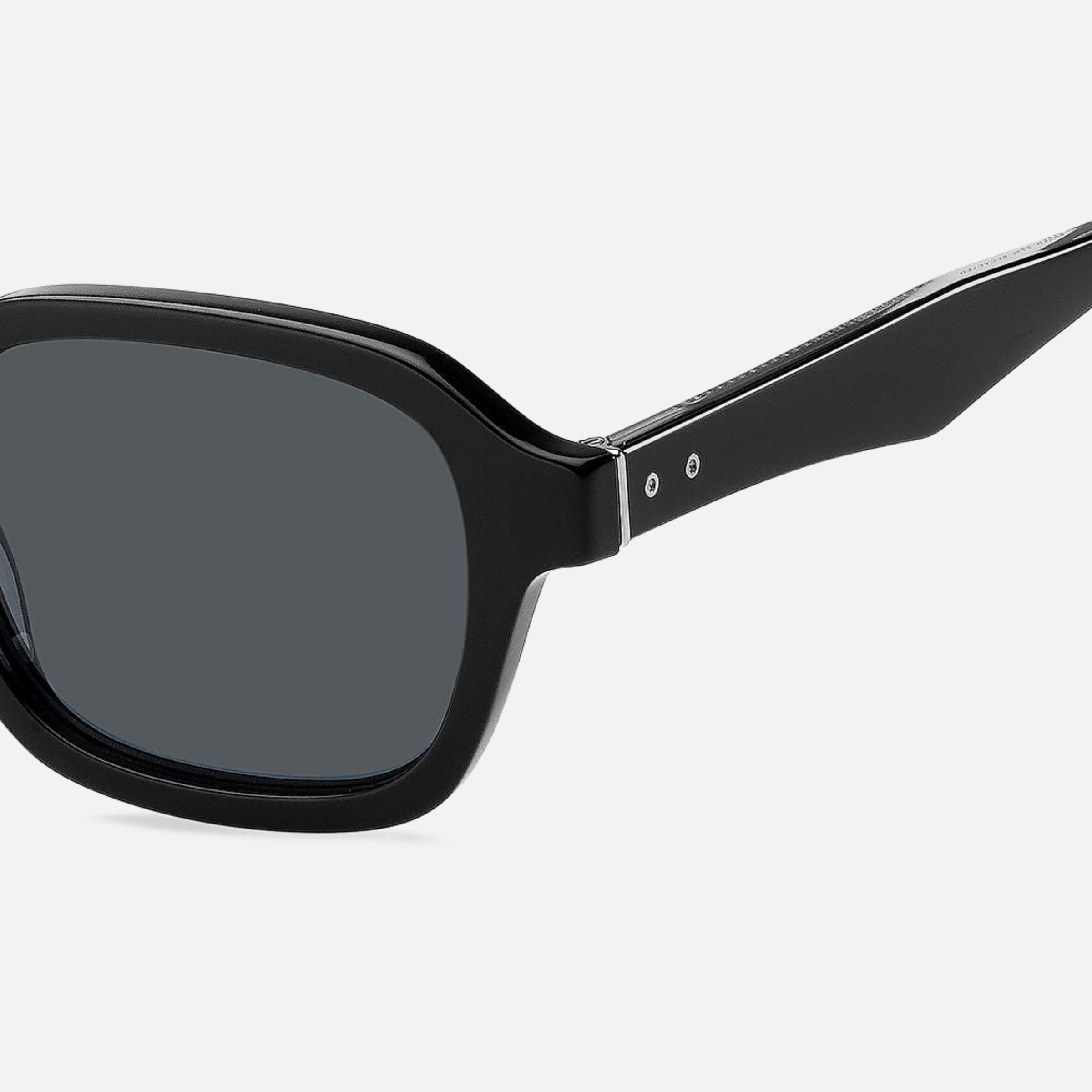 Tommy 49mm Hilfiger Black Squared Men Sunglasses - Detail View