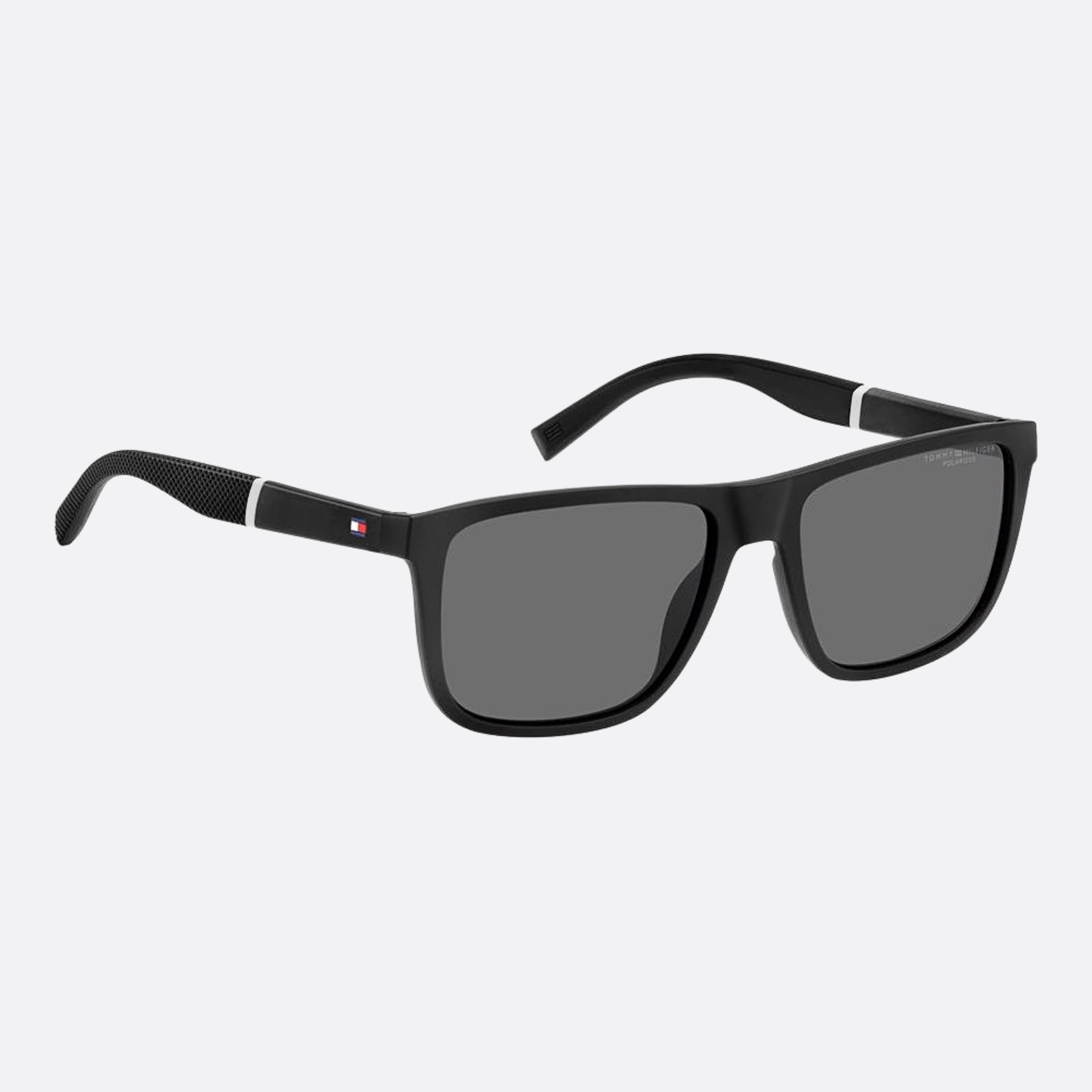 Tommy 56mm Hilfiger Black Squared Men Sunglasses - Detail View
