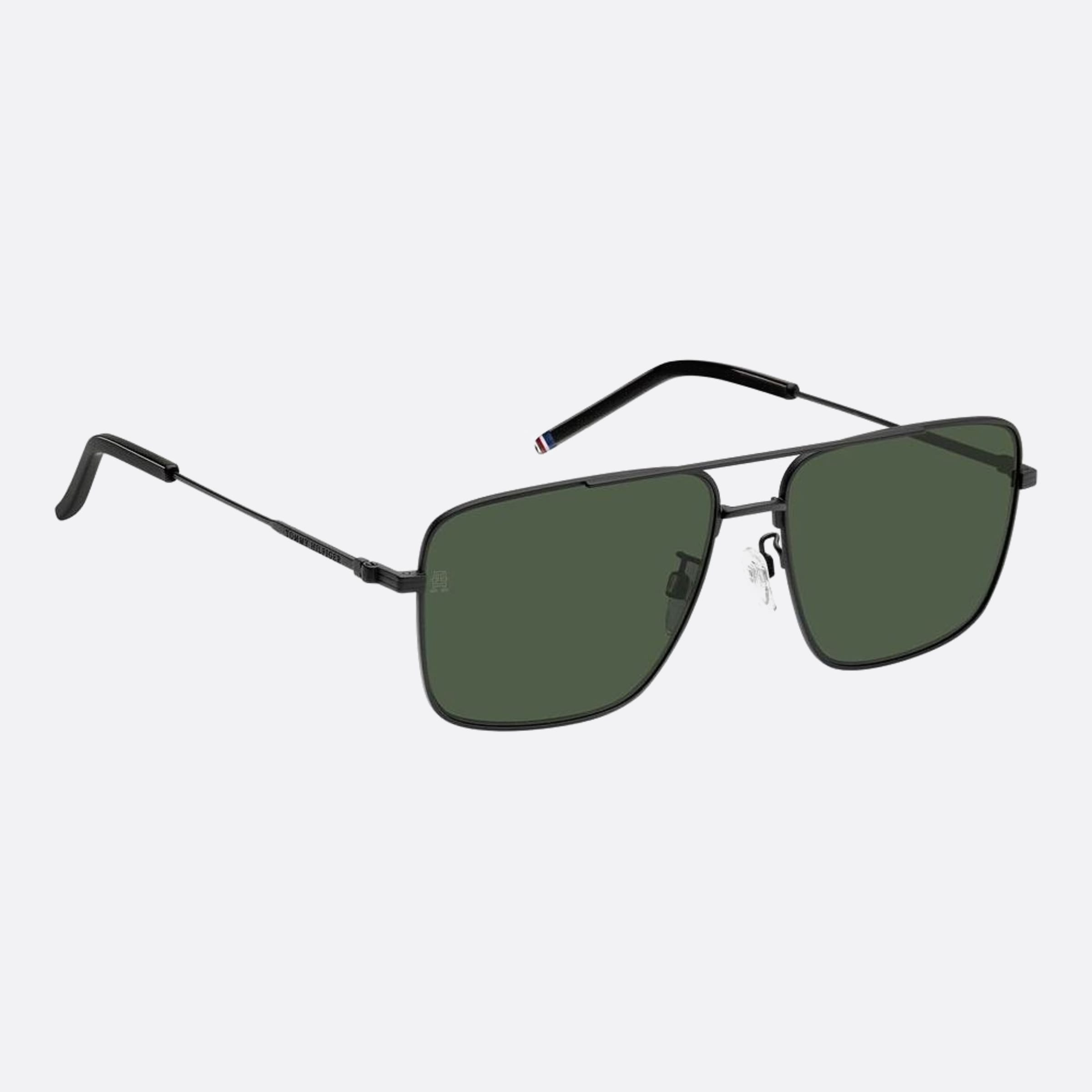 Tommy 59mm Hilfiger Black Visor Men Sunglasses - Detail View