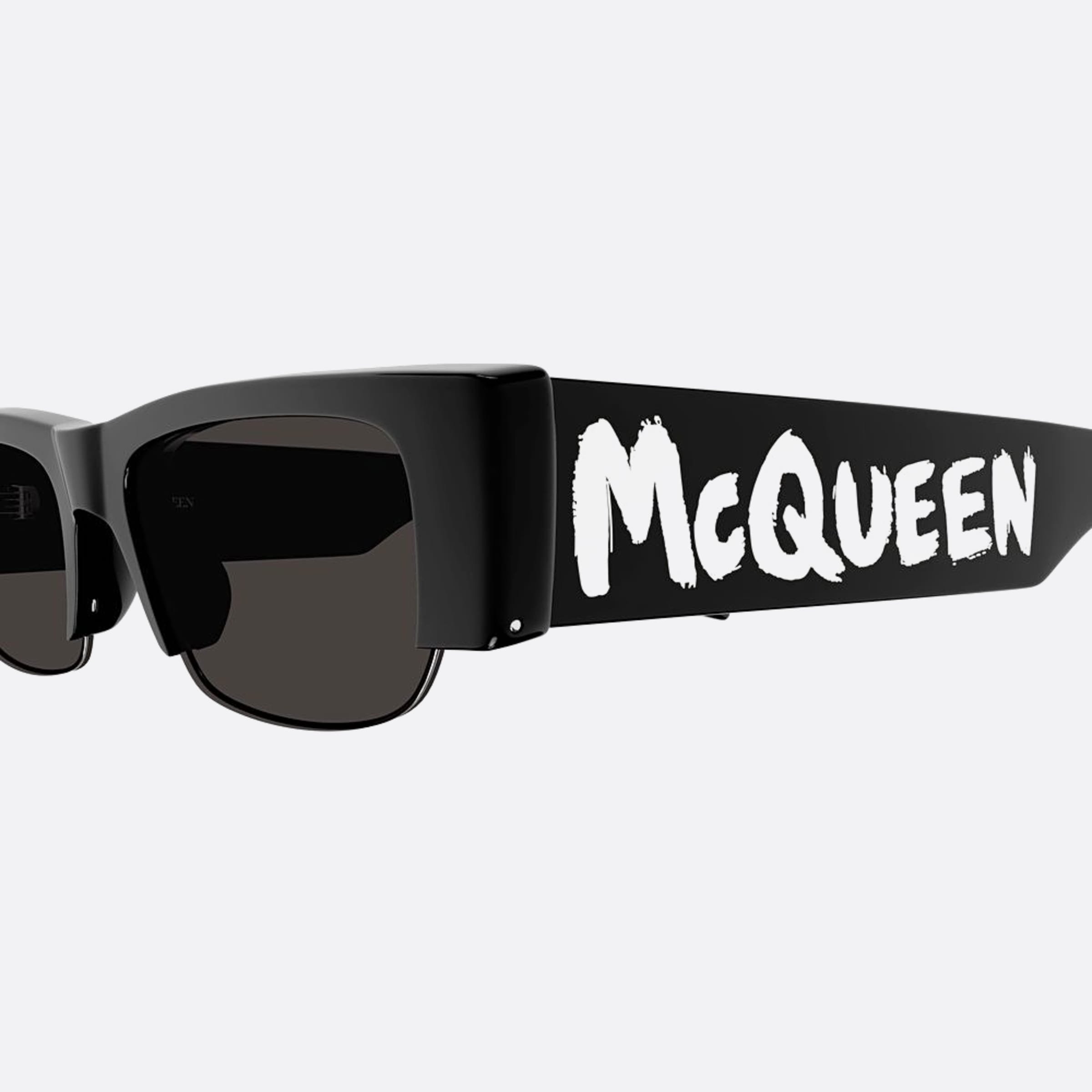 Alexander 54mm Mcqueen Black Squared Woman Sunglasses - Lifestyle Shot