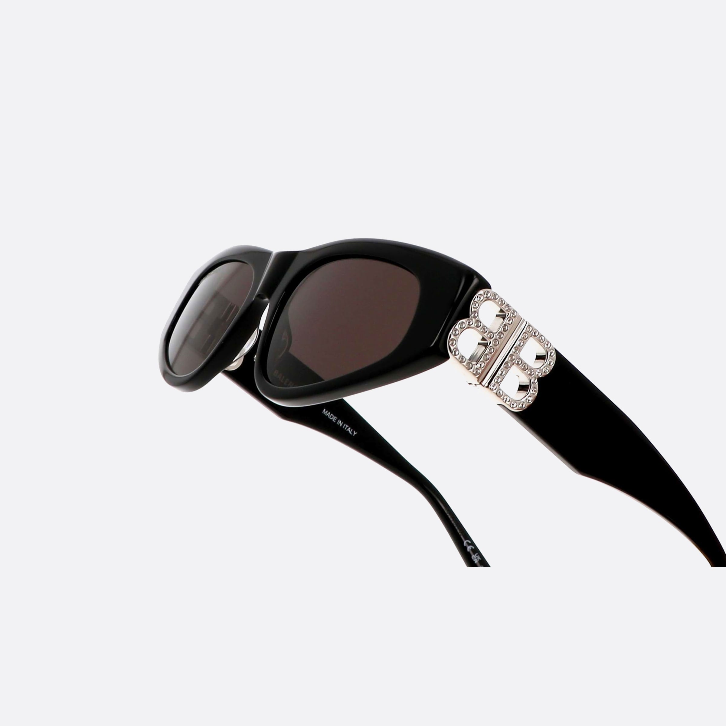 Balenciaga 53mm Everyday Black Oval Woman Sunglasses - Lifestyle Shot