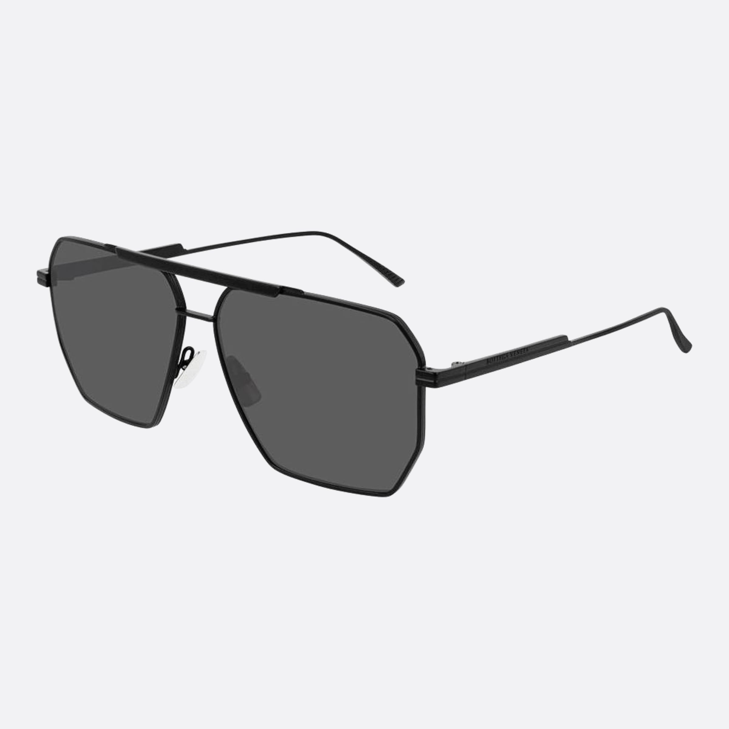 Bottega 60mm Veneta Black Pilot Man Sunglasses - Side View