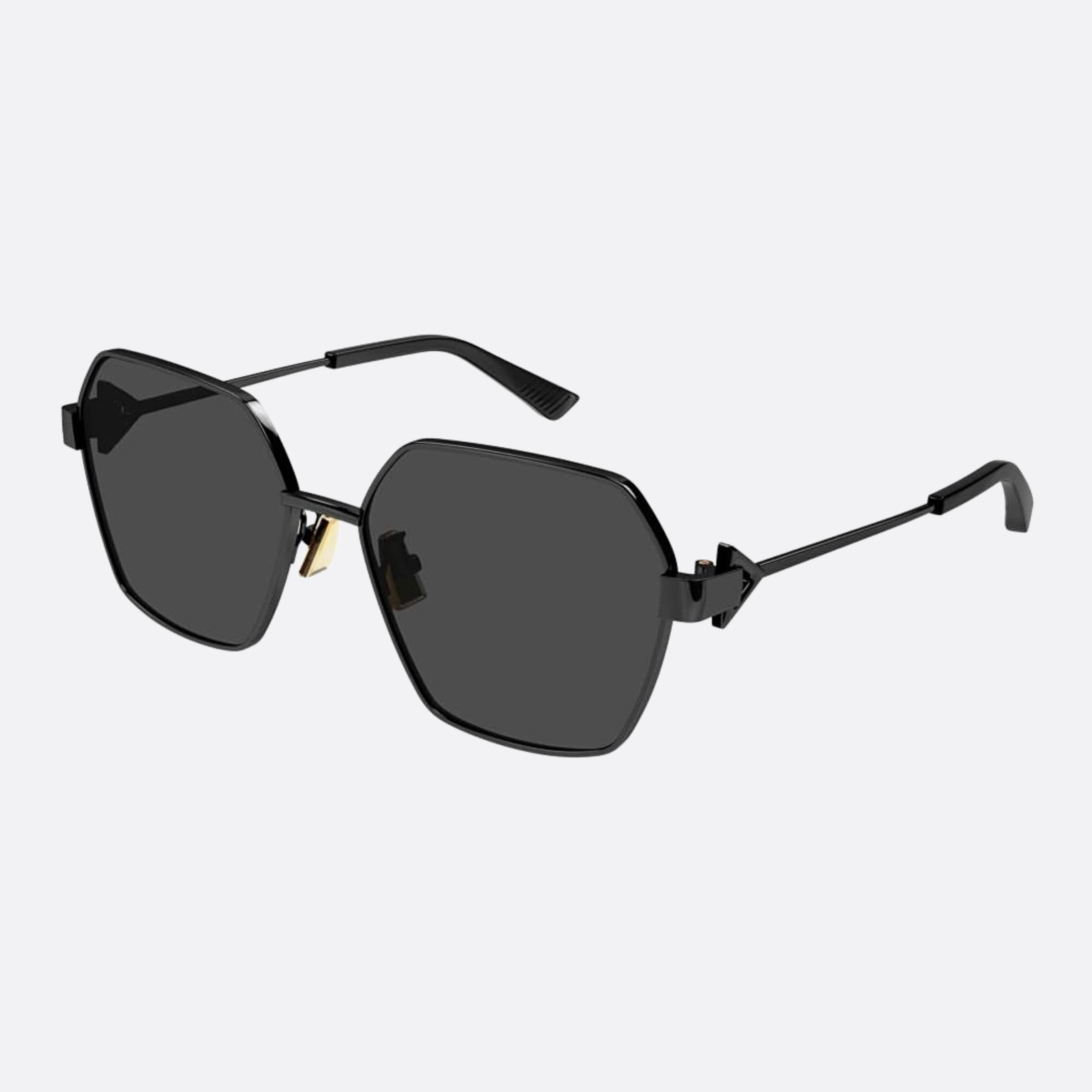 Bottega 57mm Veneta Black Squared Woman Sunglasses - Side View