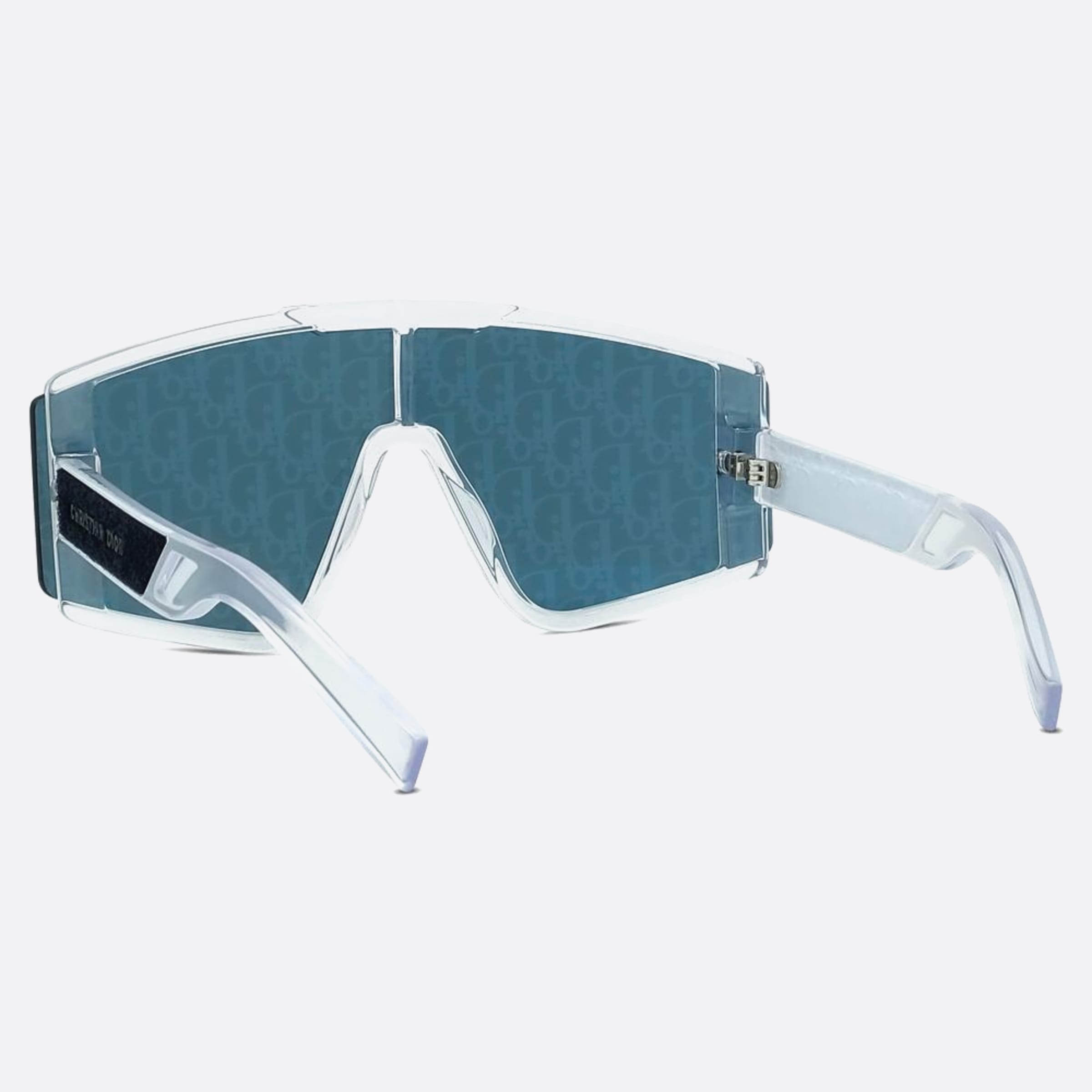 Dior Diorxtrem 85b8 Transparent Shield Men Sunglasses - Lifestyle Shot