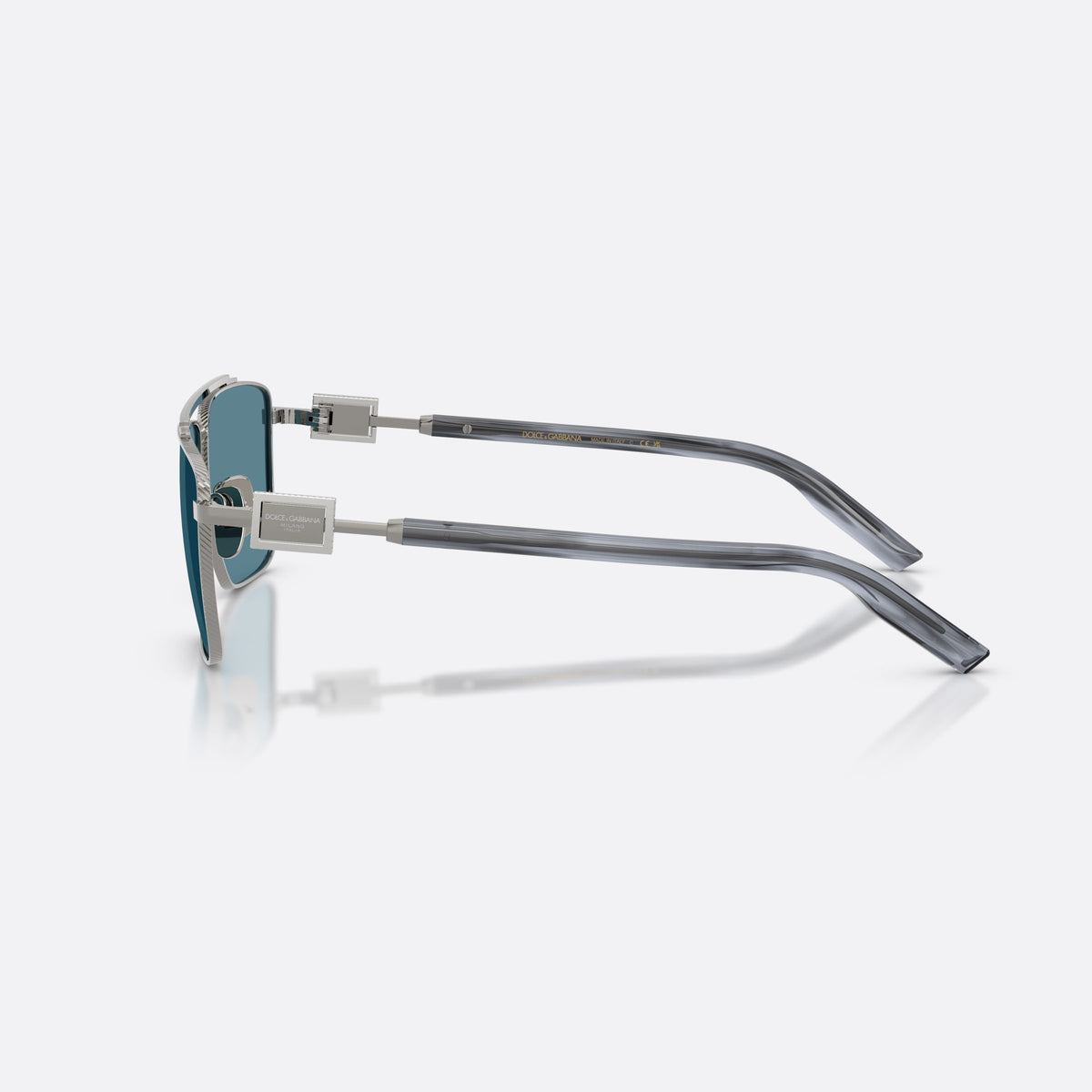 Ochelari de soare Dolce & Gabbana DG2336 04/80, patrati gri, pentru bărbați, punte dublă cu bară superioară, brațe subțiri cu placă, vedere laterală