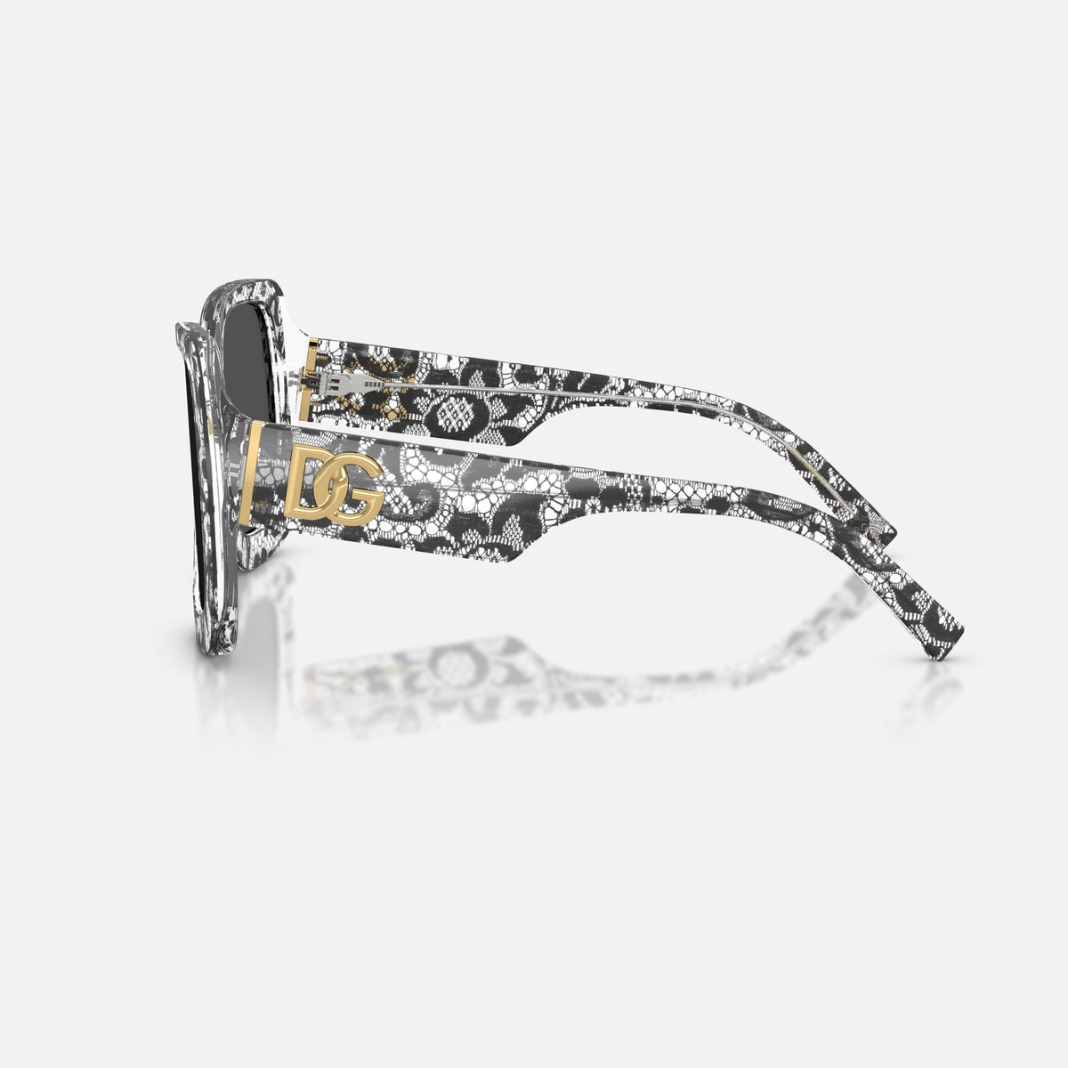 Dolce & Gabbana DG4513 328787 sunglasses, black square frame for women, plain bridge, brand logo on temple, full rim frame, side view