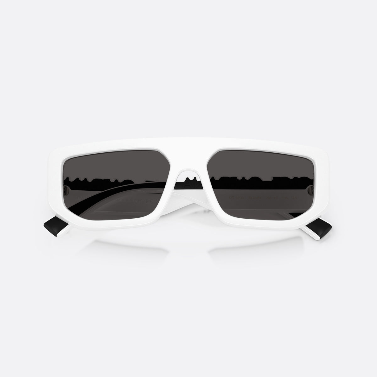 Ochelari de soare Dolce & Gabbana DG6203 331287, rectangulari alb, unisex, punte simplă, literele brandului pe brațe, ramă completă, cu brațele pliate
