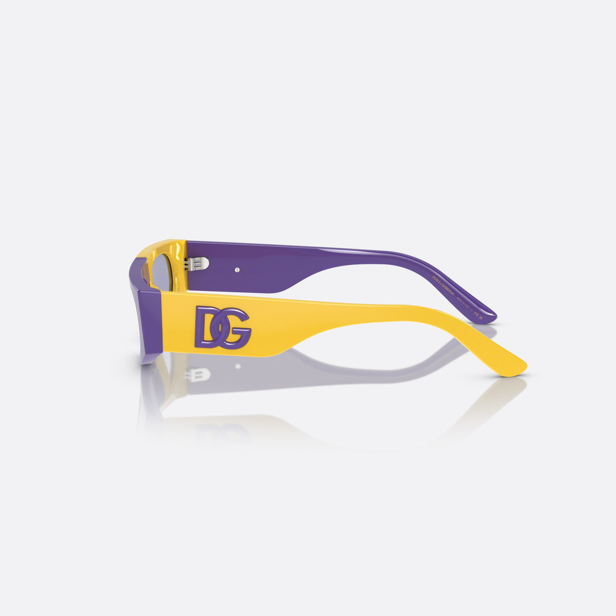Ochelari de soare Dolce & Gabbana DX4004 34131A, rectangulari galben, pentru copii, punte integrată simplă, logo al brandului în relief pe braț, vedere laterală