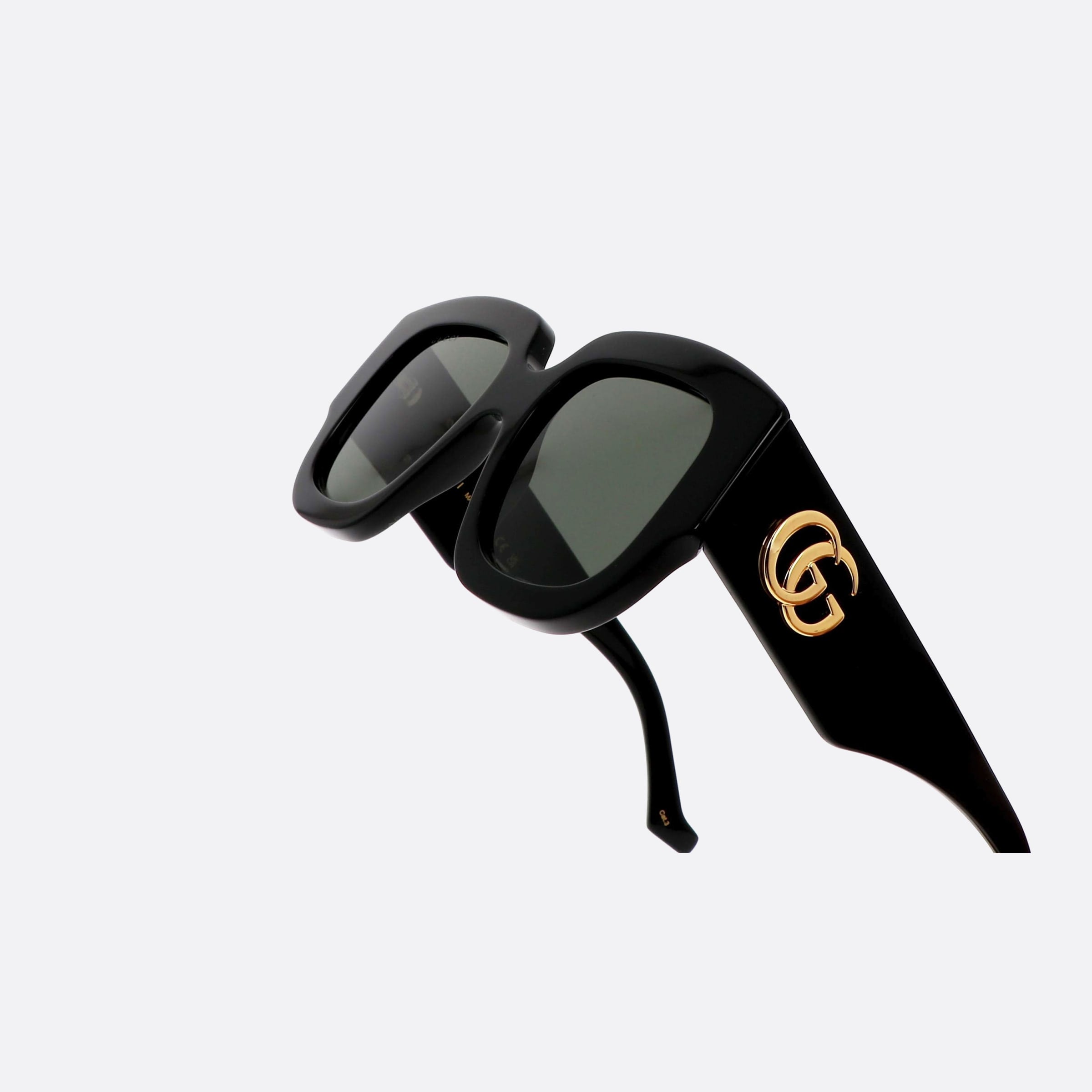 Gucci 52mm Logo Black Cat Eyes Photochromic Unisex Sunglasses - Lifestyle Shot