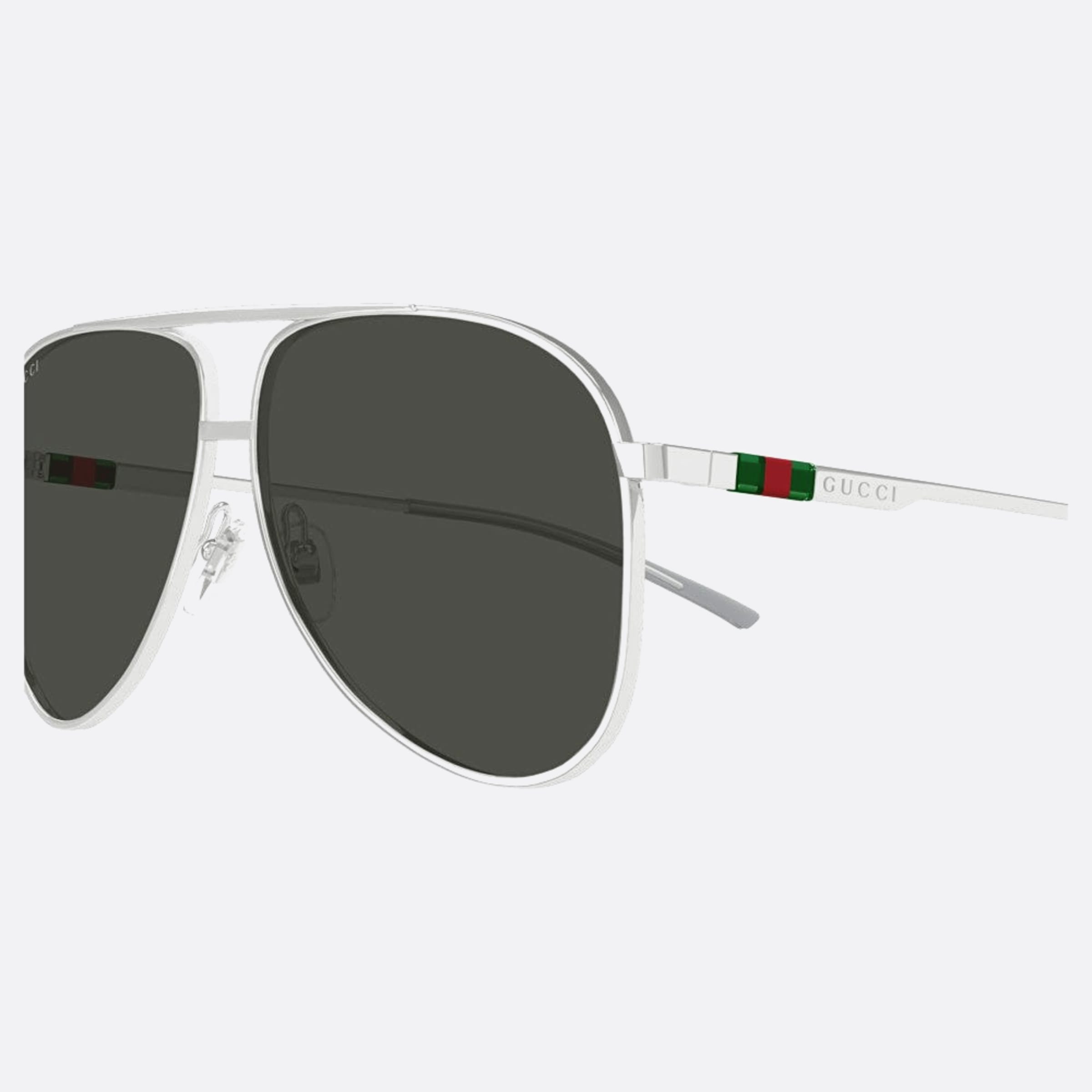 Gucci 62mm Sig Silver Pilot Man Sunglasses - Lifestyle Shot