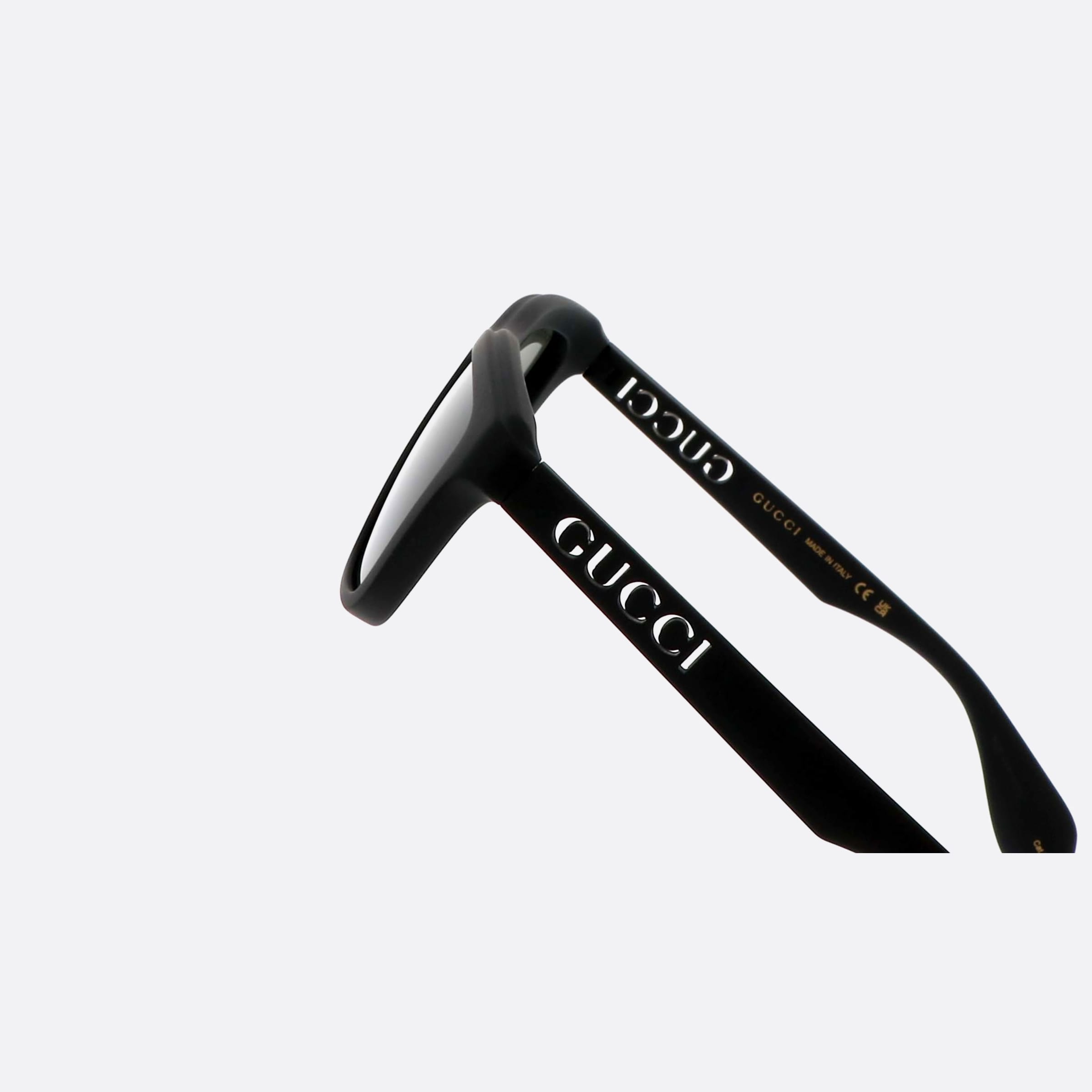 Gucci 55mm Lettering Black Squared Man Sunglasses - Lifestyle Shot