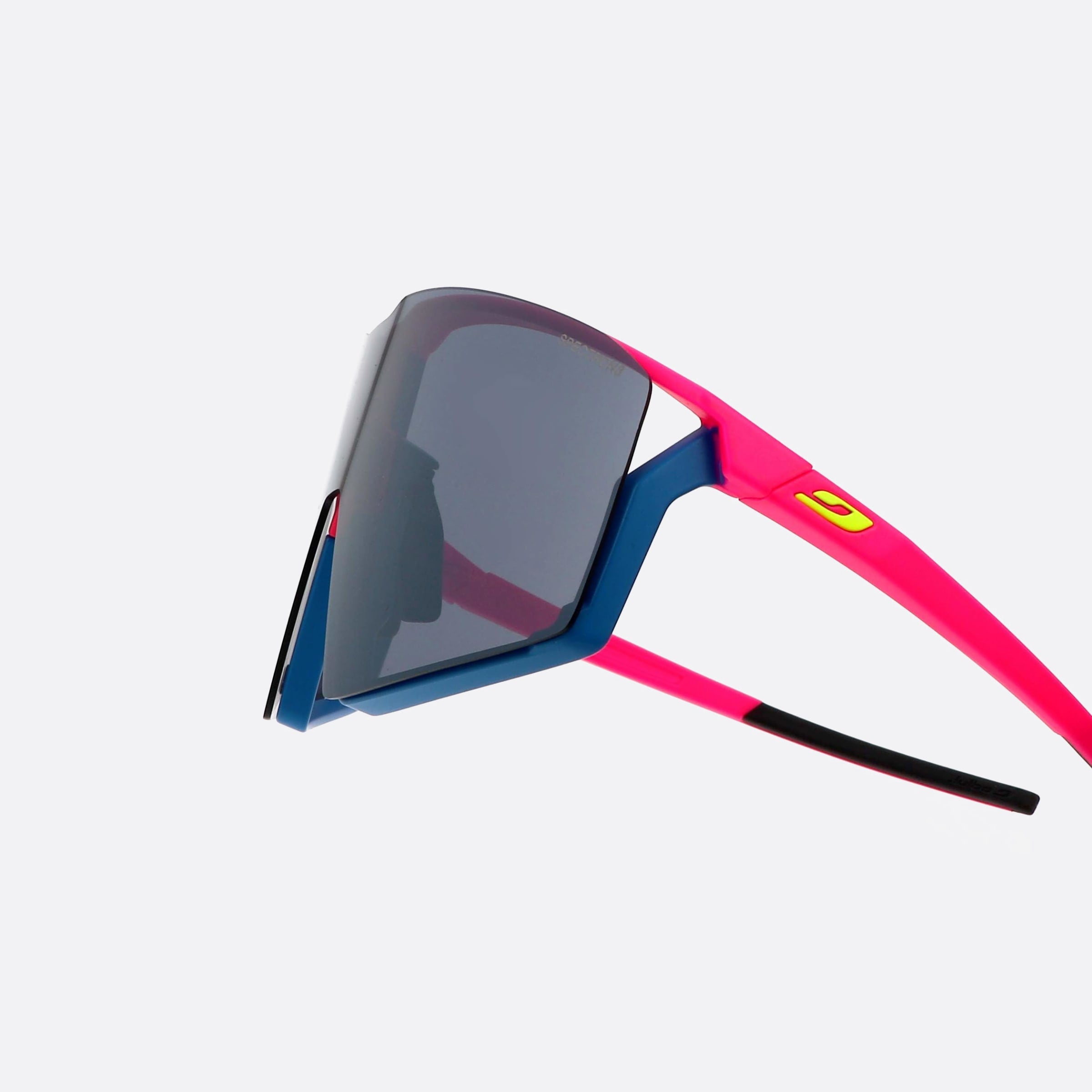 Julbo 131mm Edge J562 Edge Edge Pink Mask Unisex Sunglasses - Lifestyle Shot