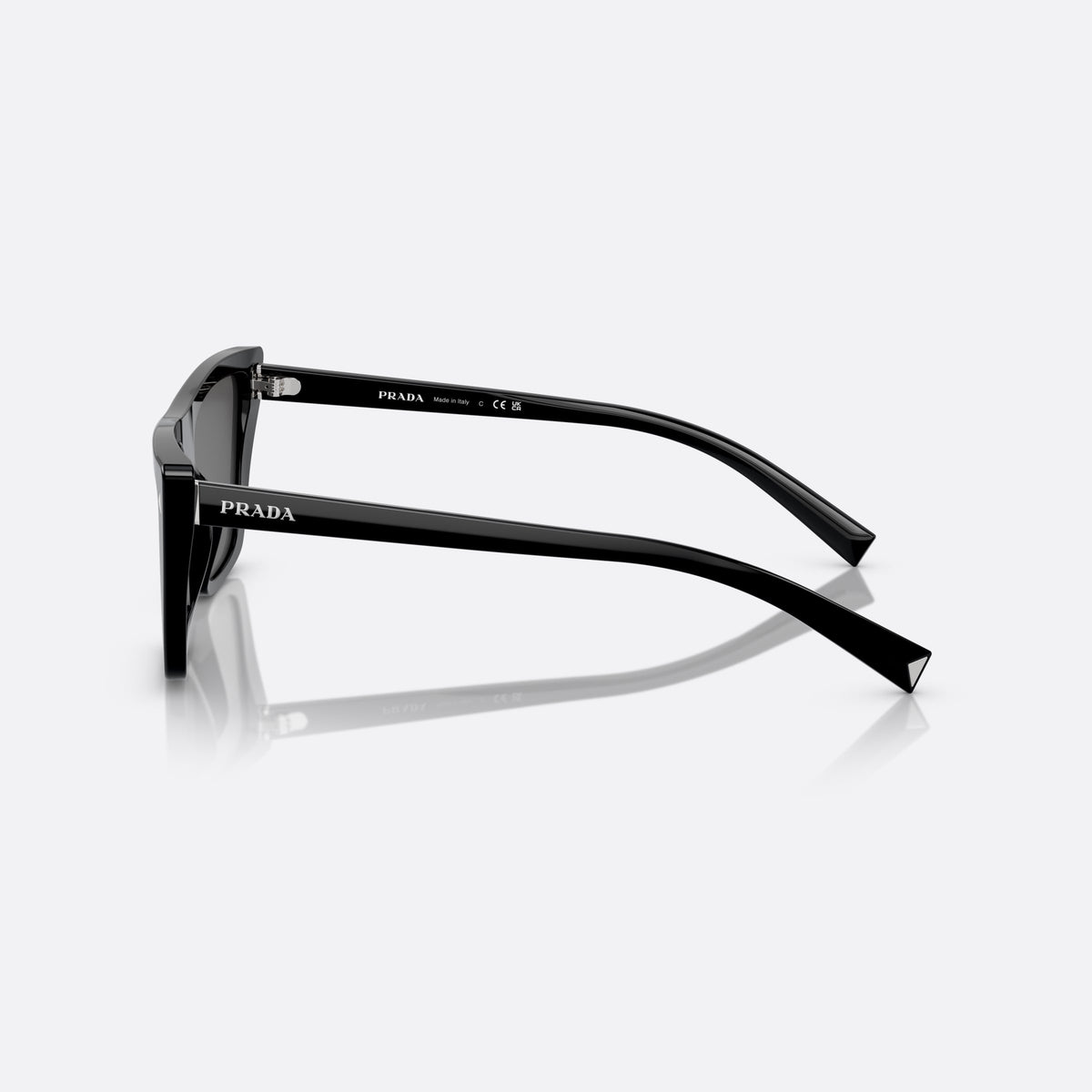 Ochelari de soare Prada PR 21ZS 1AB-5S0, fluture negru, pentru femei, punte dublă simplă, literele brandului pe brațe, vedere laterală