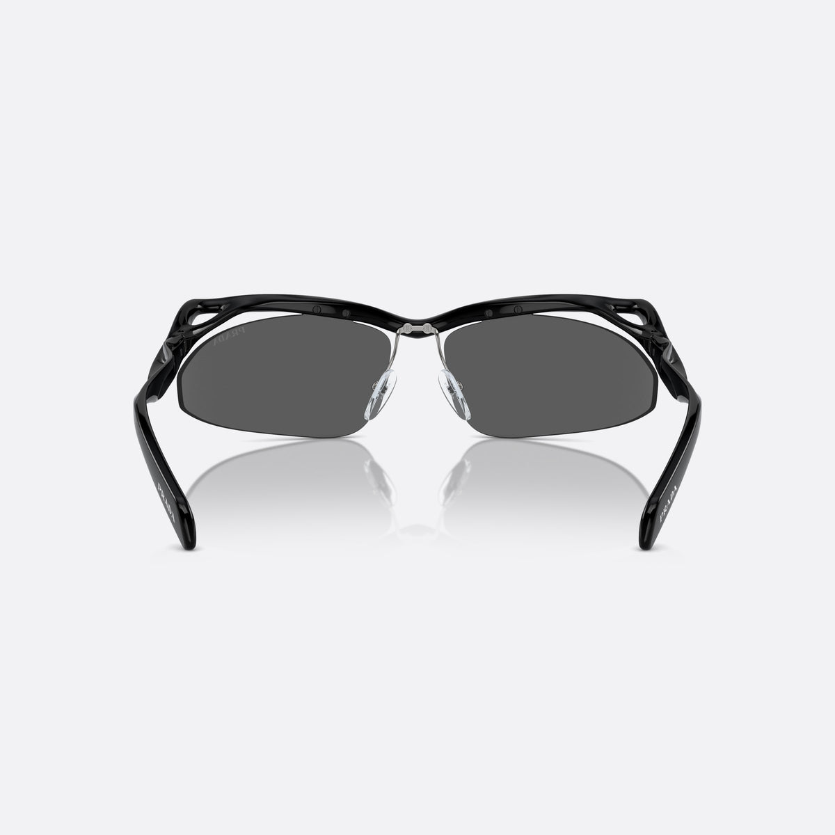 Ochelari de soare Prada PR A25S 1AB5S0, cat eye negru, pentru femei, punte dublă sculptată, literele brandului pe brațe, vedere din spate