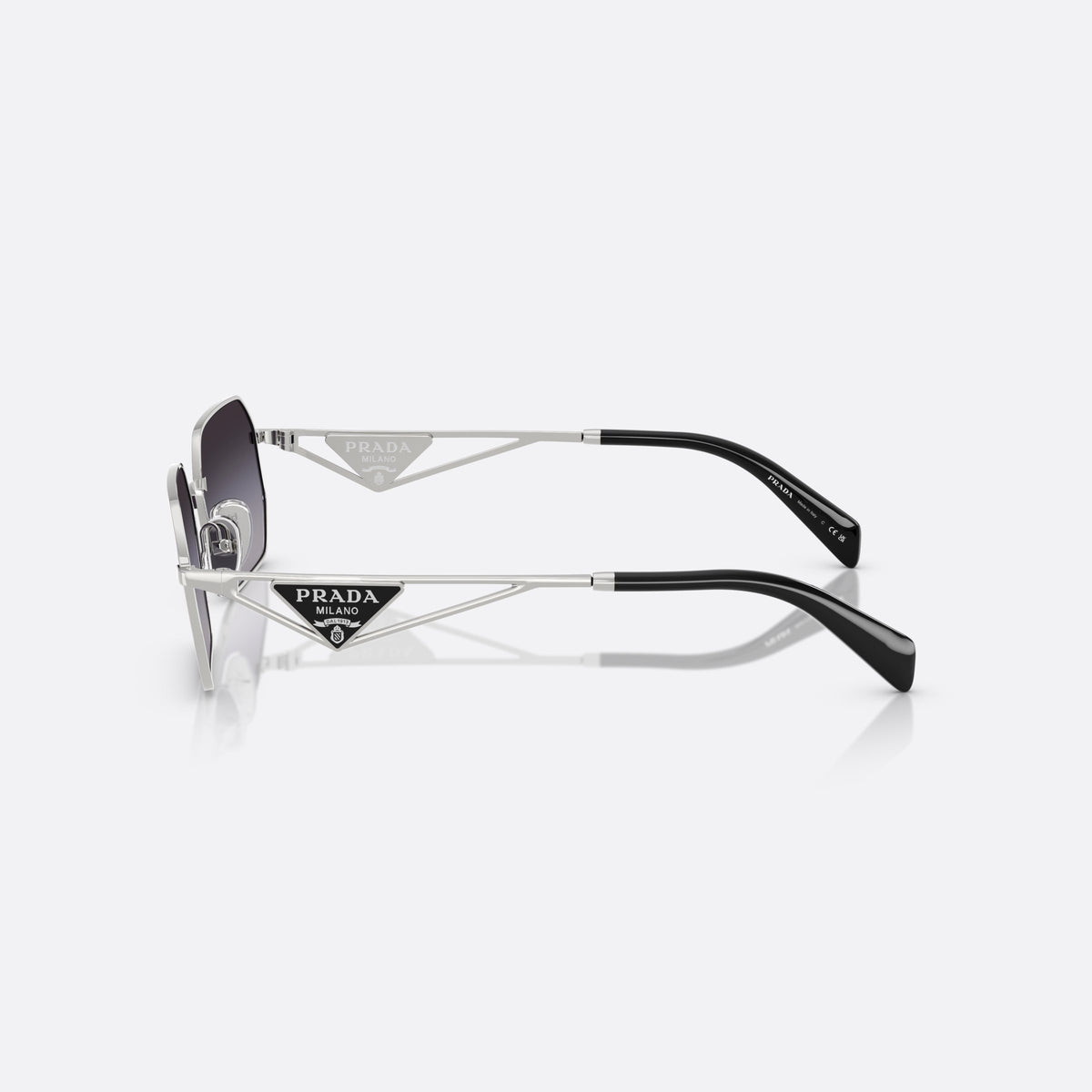 Ochelari de soare Prada PR A51S 1BC90A BLBL, geometrica negru, pentru femei, punte dublă cu bară metalică, literele brandului pe lentile, vedere laterală