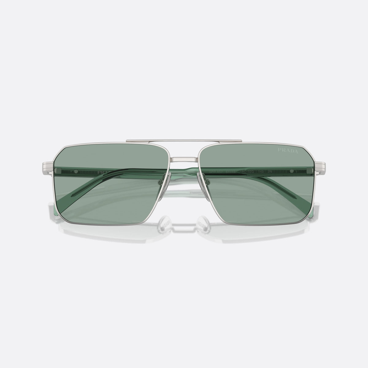 Ochelari de soare Prada PR A57S 1BC10G, rectangulari argintiu, pentru bărbați, punte dublă cu bară metalică, literele brandului pe brațe, cu brațele pliate