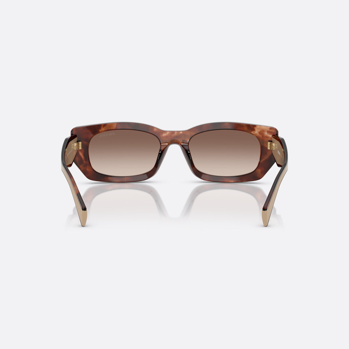 Ochelari de soare Prada PR B05S 00K10S, pillow havana, pentru femei, punte simplă, literele brandului pe brațe, ramă completă, vedere din spate